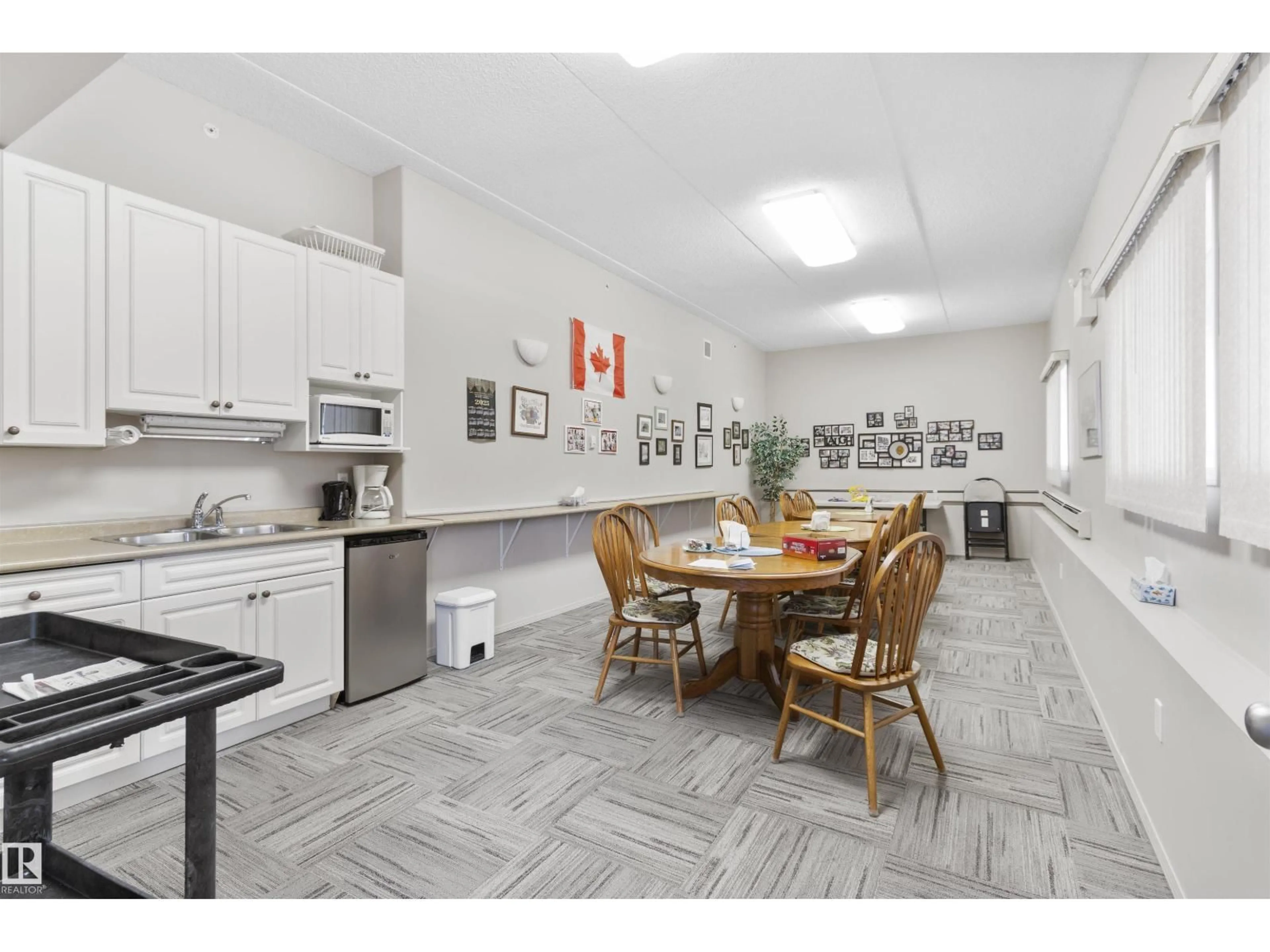 Open concept kitchen, ceramic/tile floor for 202 - 4004 47 ST, Drayton Valley Alberta T7A0A2