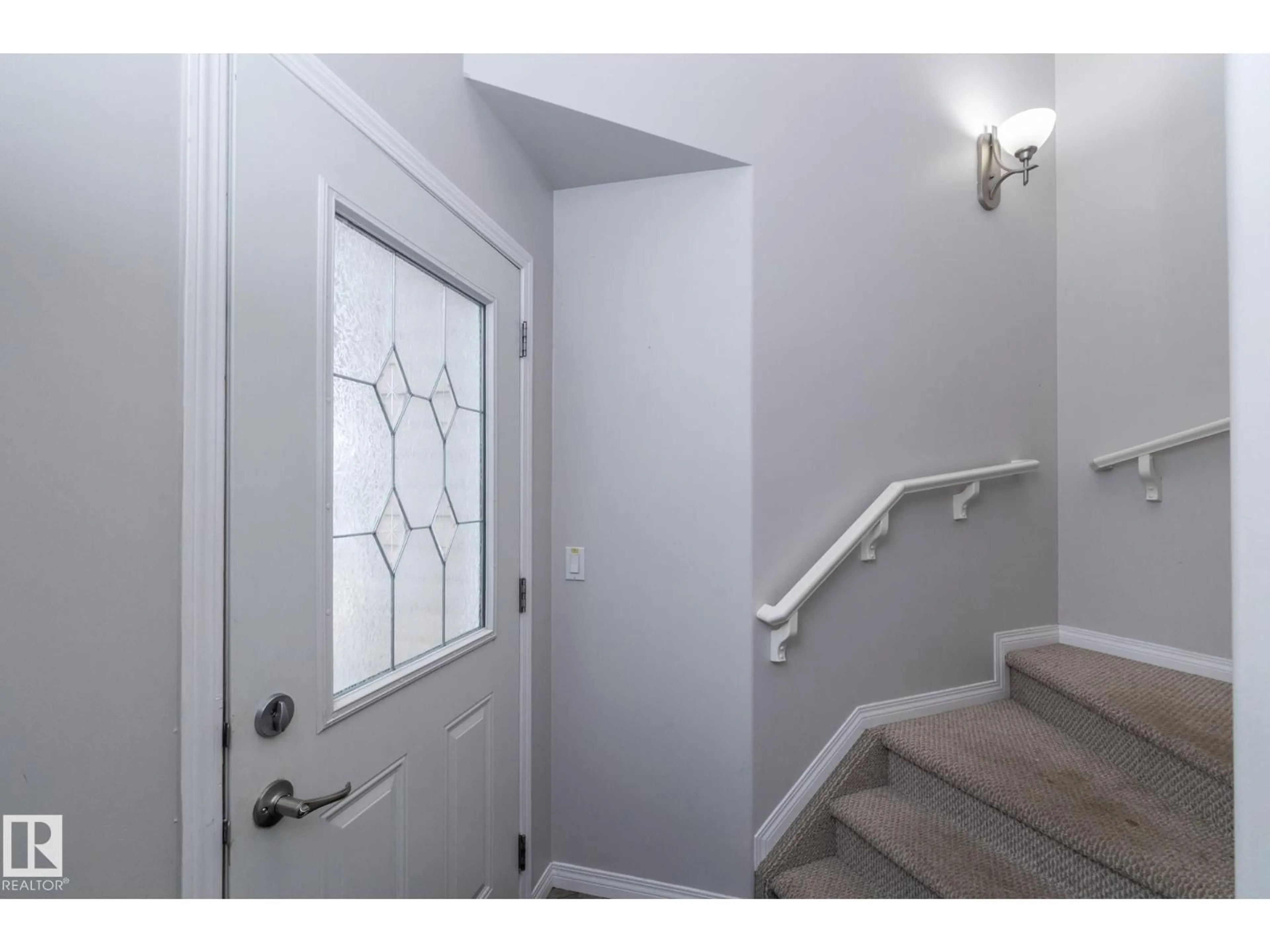 Indoor entryway for 9705 88 ST, Morinville Alberta T8R0C5