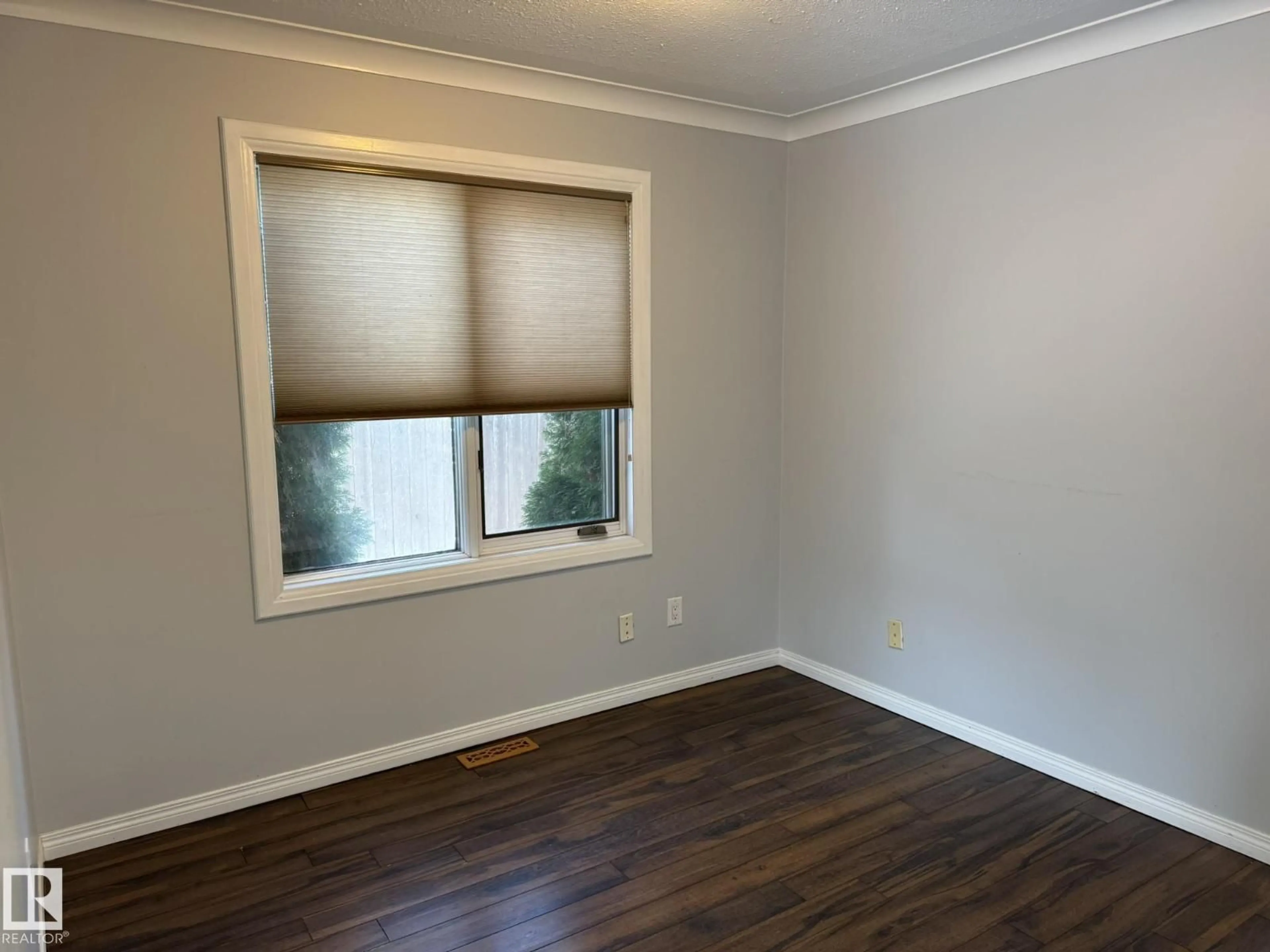 A pic of a room for 1813 2 AV, Cold Lake Alberta T9M1W3