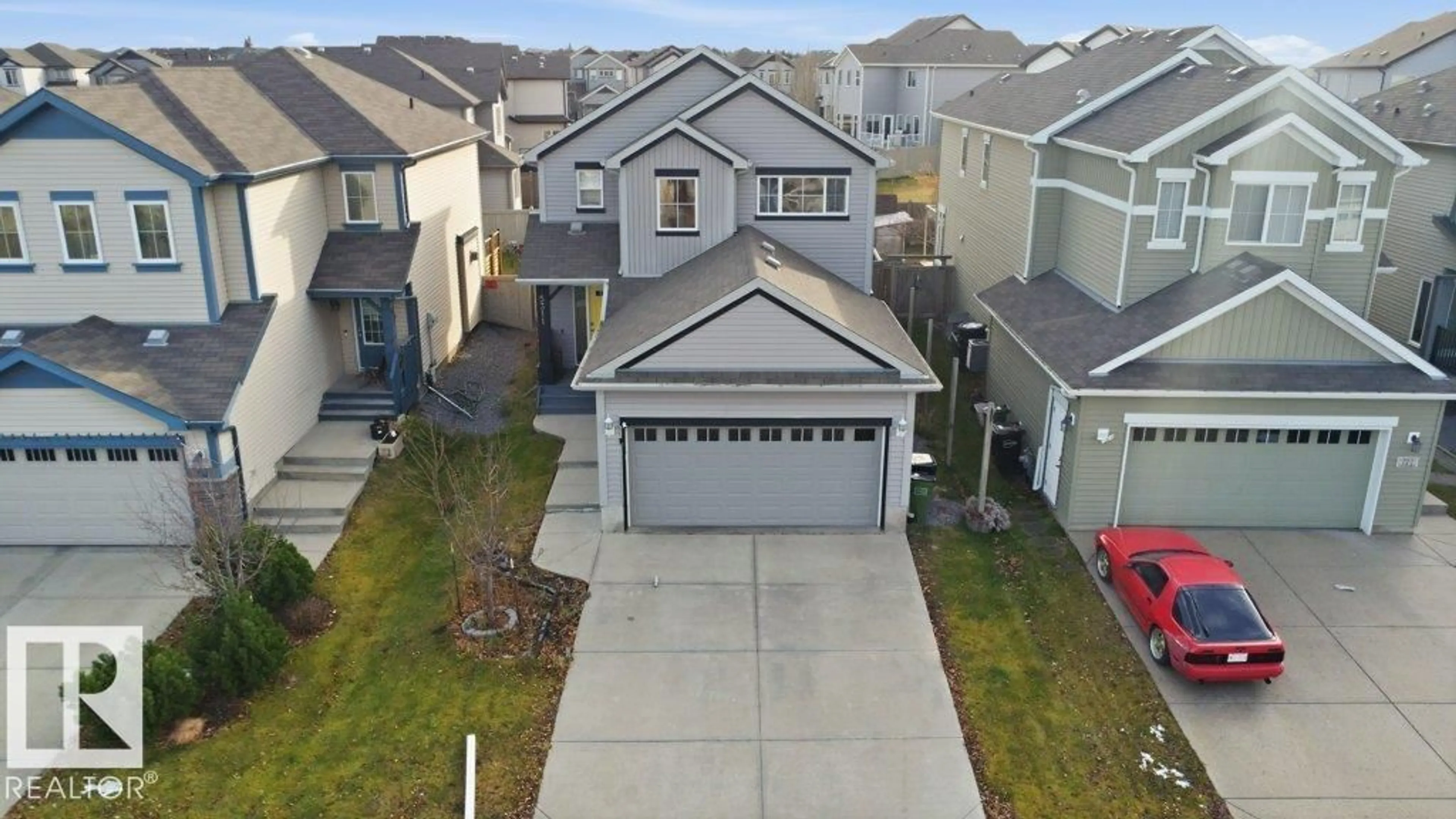 A pic from outside/outdoor area/front of a property/back of a property/a pic from drone, street for 5311 17 AV, Edmonton Alberta T6X1R2