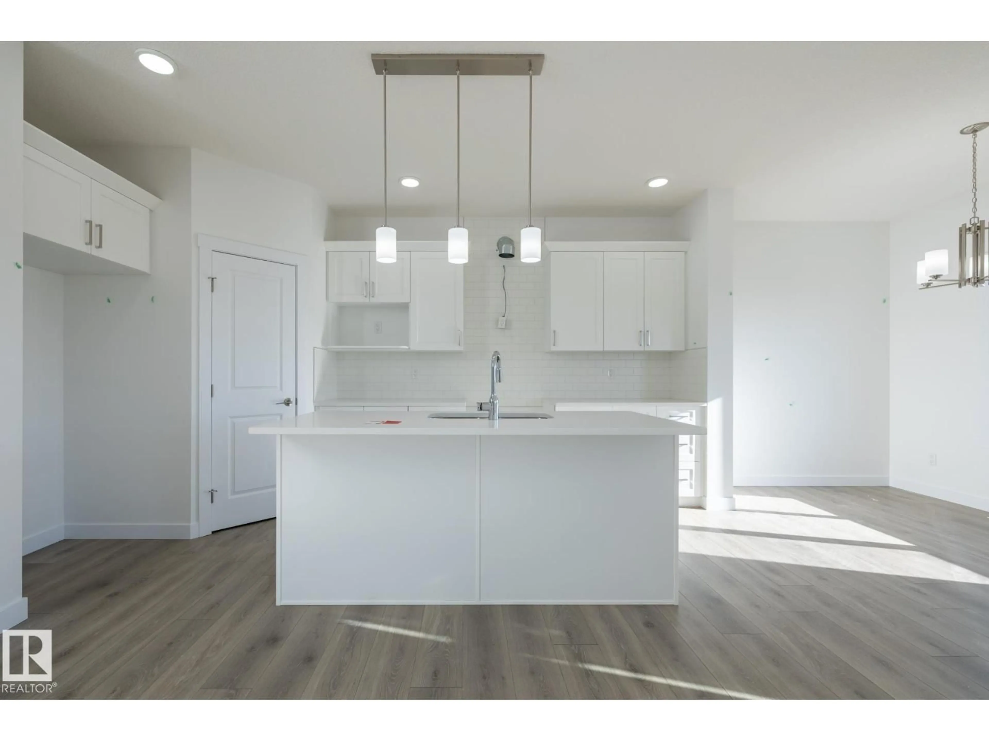 Open concept kitchen, unknown for 2631 5 AV, Edmonton Alberta T6X3J1