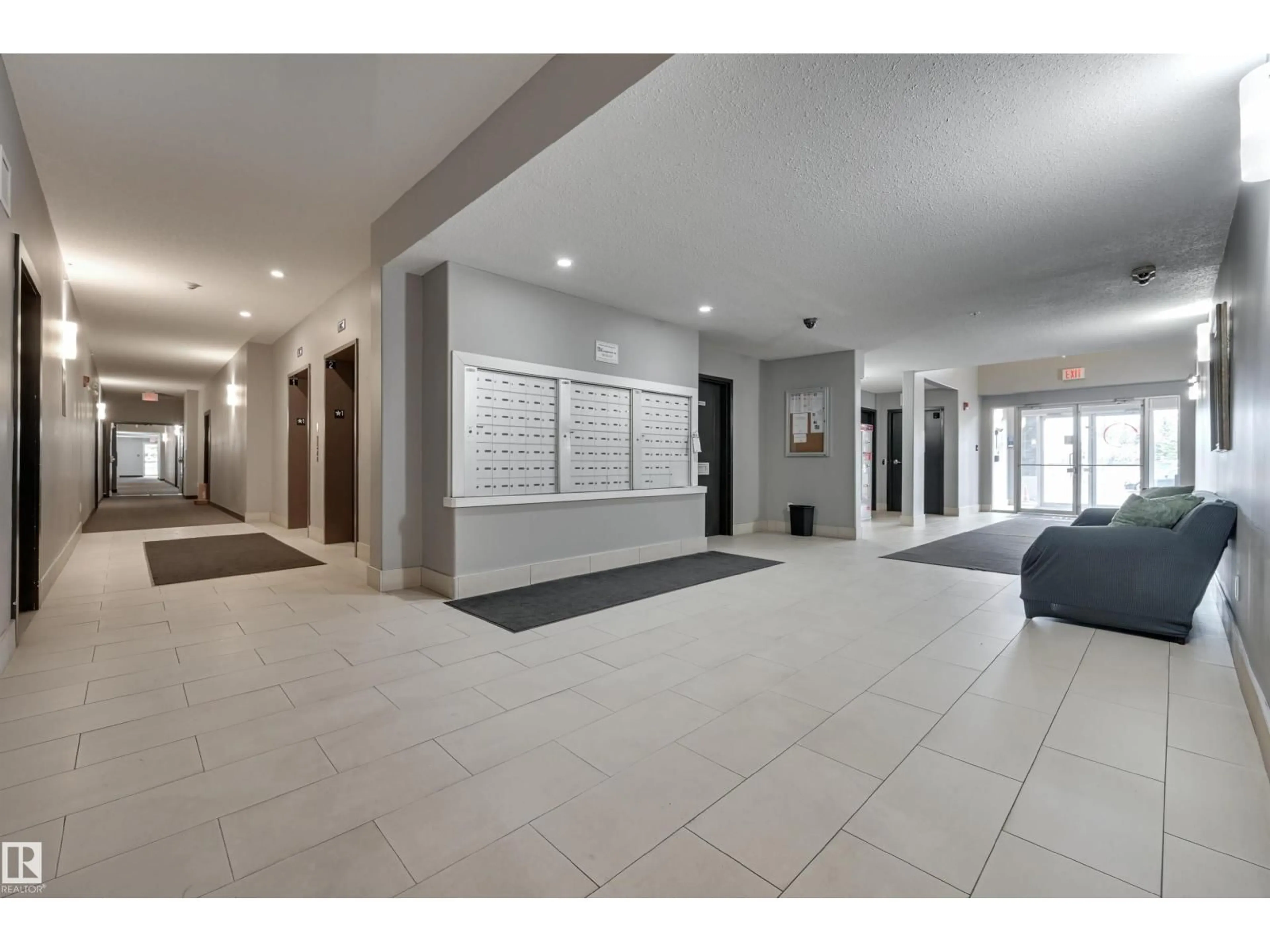 Indoor foyer for #408 - 14808 125 ST, Edmonton Alberta T5Y0G1