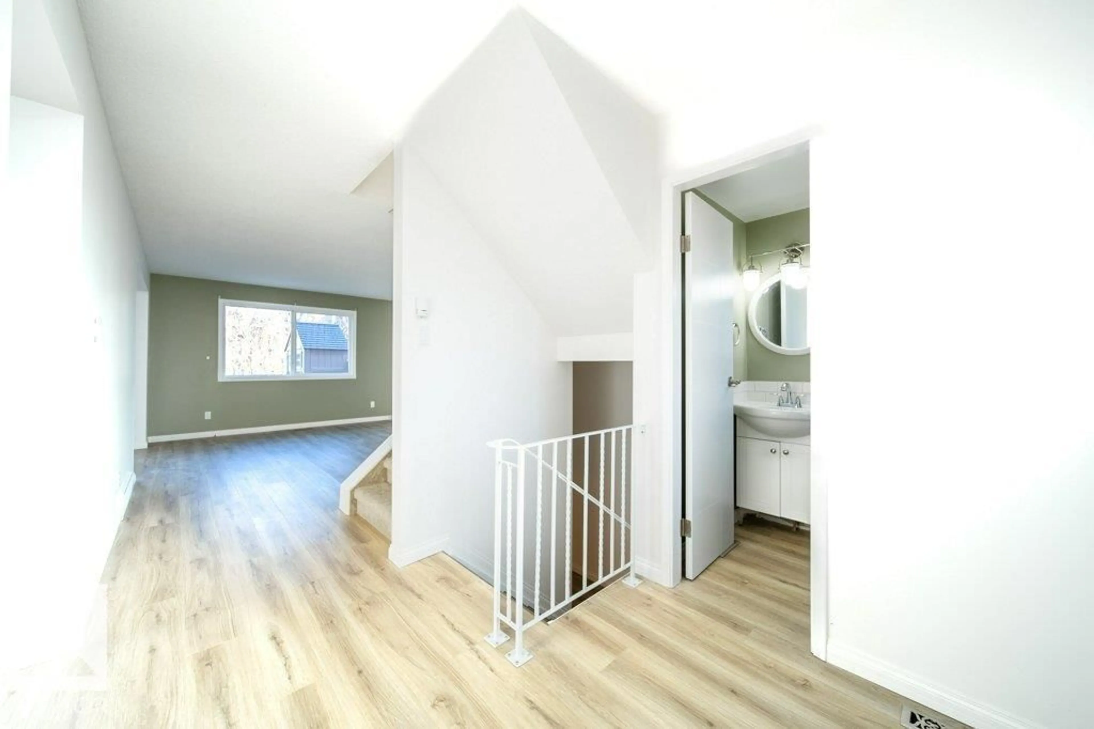A pic of a room for 68 GREAT OAKS, Sherwood Park Alberta T8A0V8