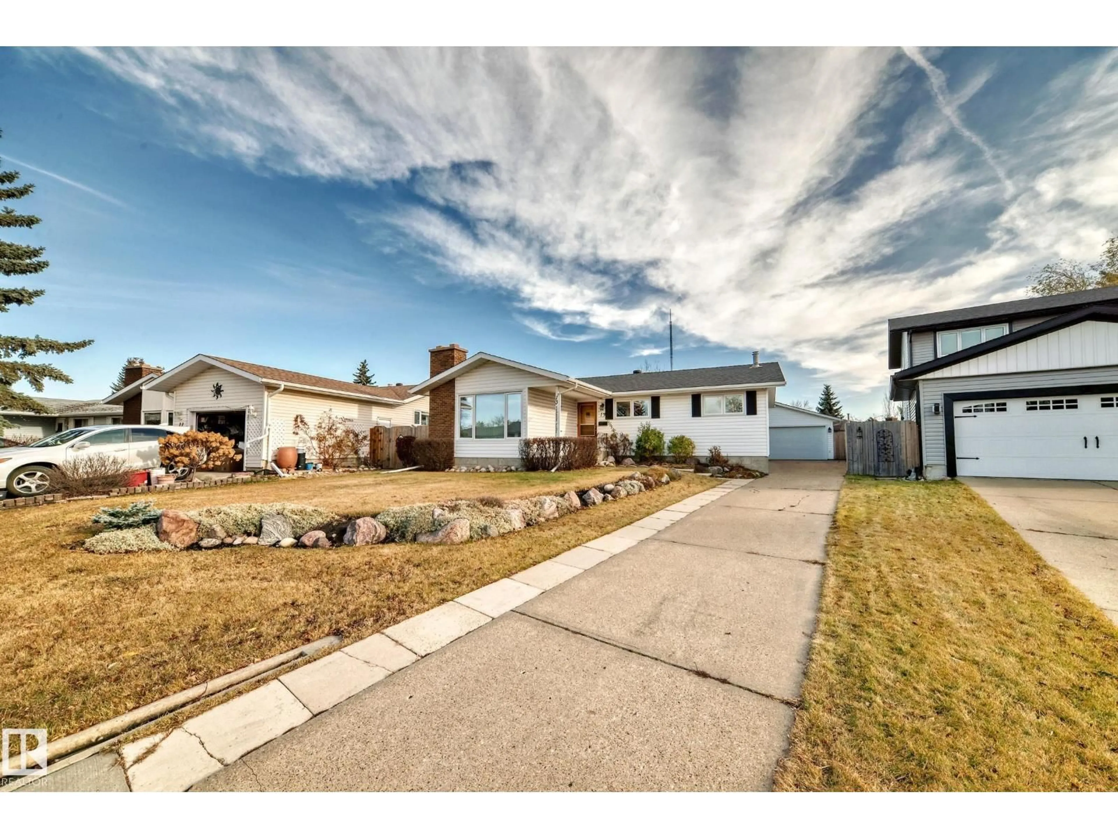 A pic from outside/outdoor area/front of a property/back of a property/a pic from drone, street for 13 ROSEWOOD PL, Sherwood Park Alberta T8A2H3