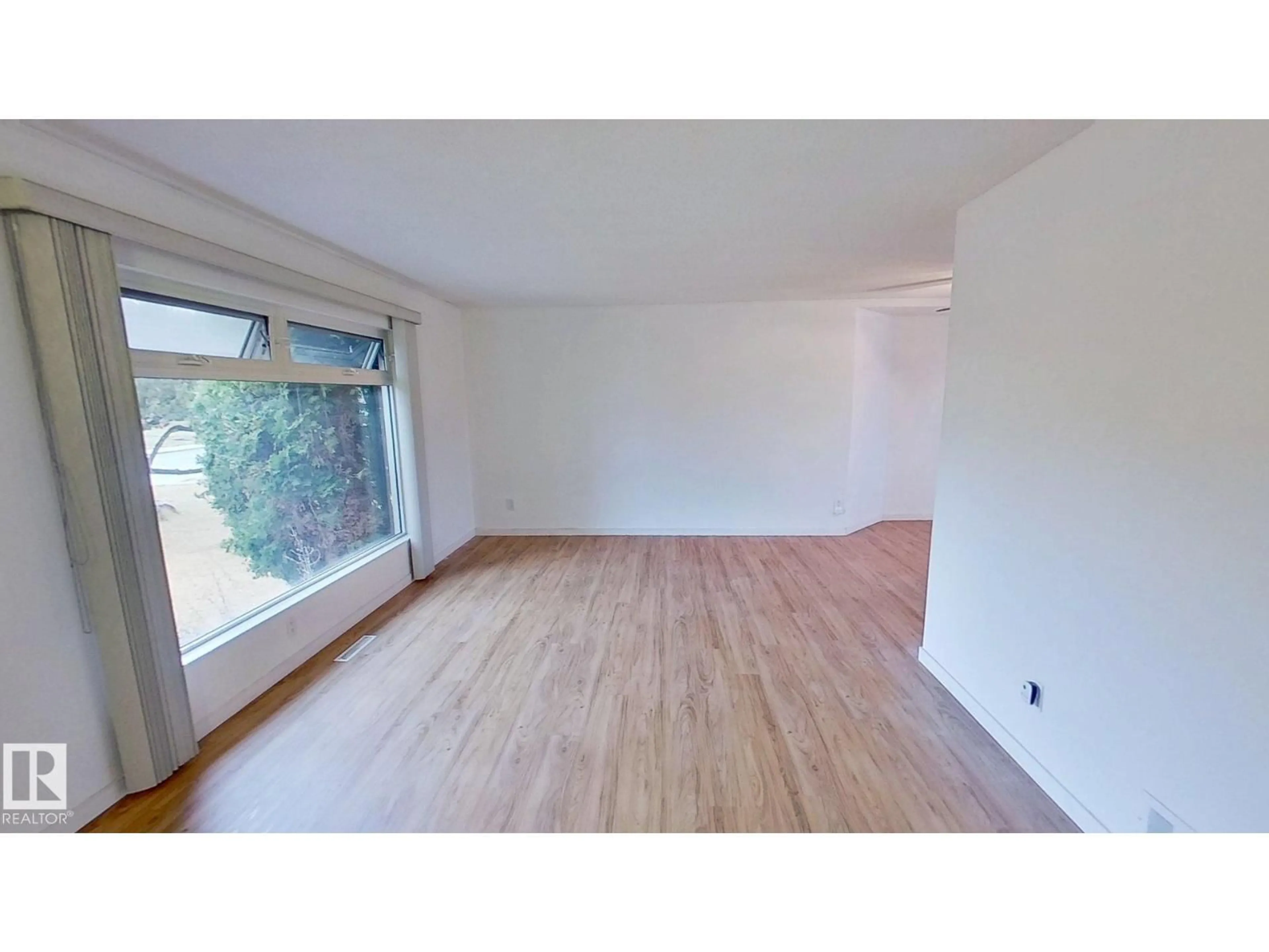 A pic of a room for 7004 93 AV, Edmonton Alberta T6B0W6