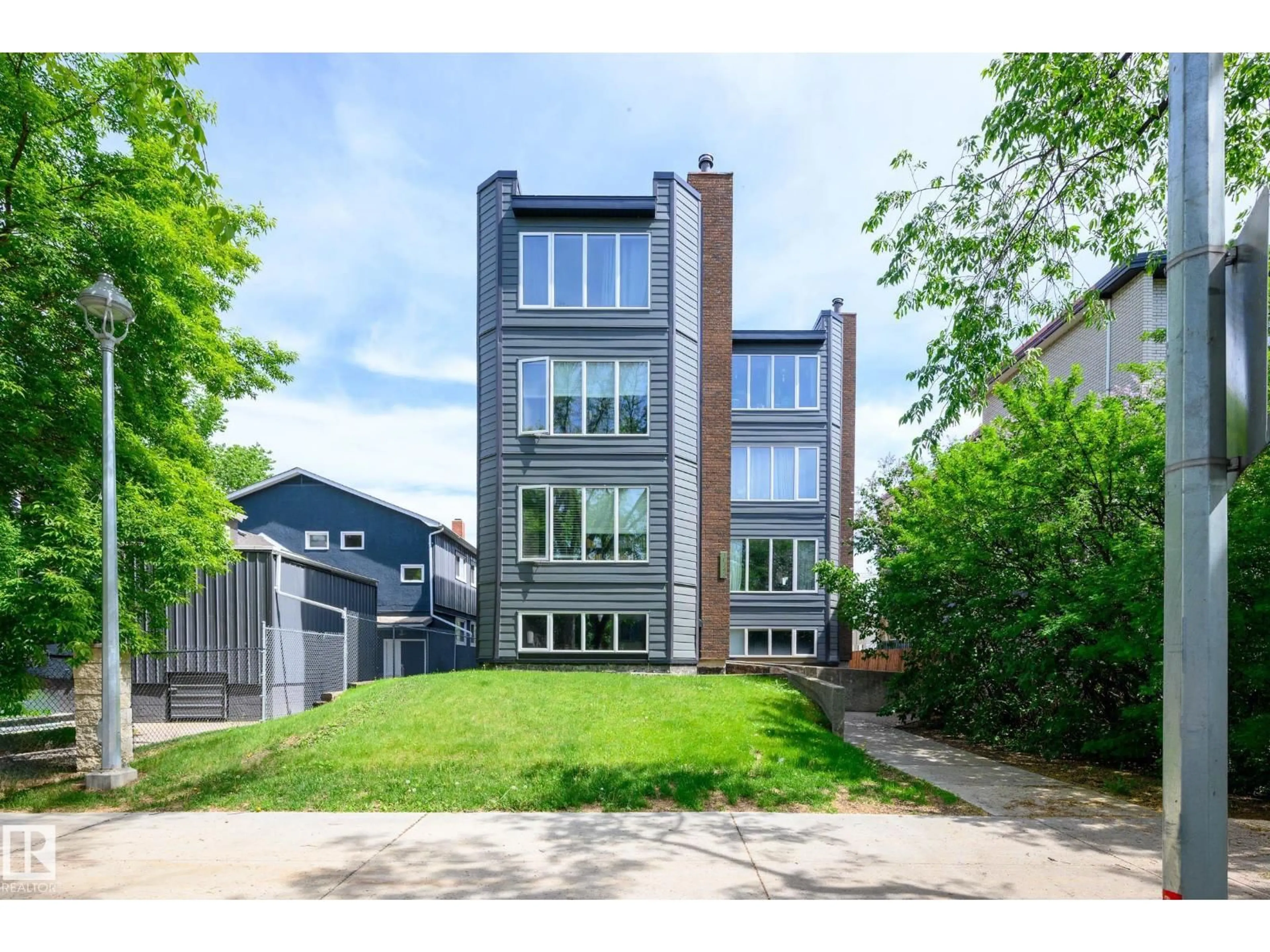 Unknown for #201 - 10743 107 ST, Edmonton Alberta T5H2Y9