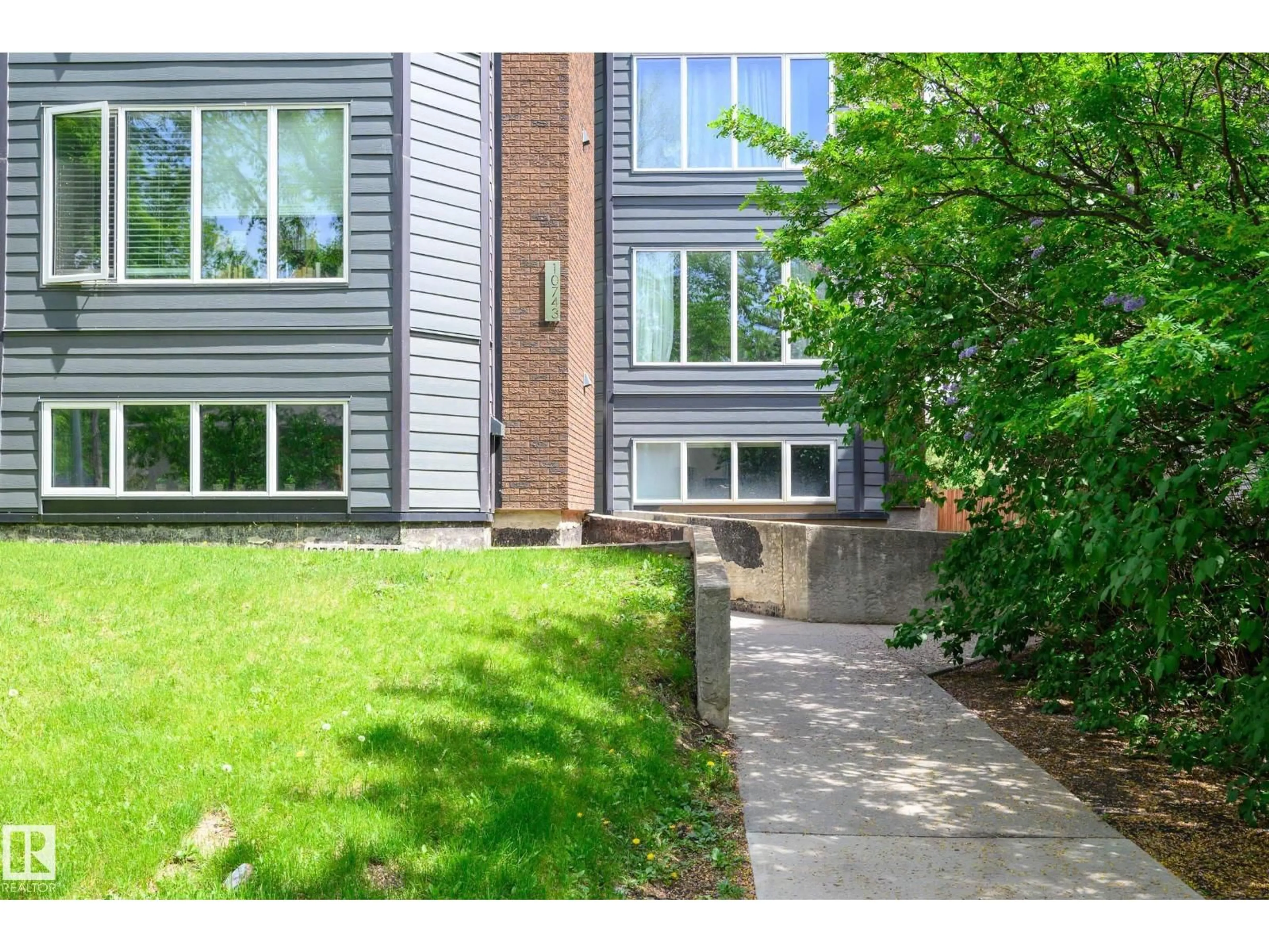 Unknown for #201 - 10743 107 ST, Edmonton Alberta T5H2Y9