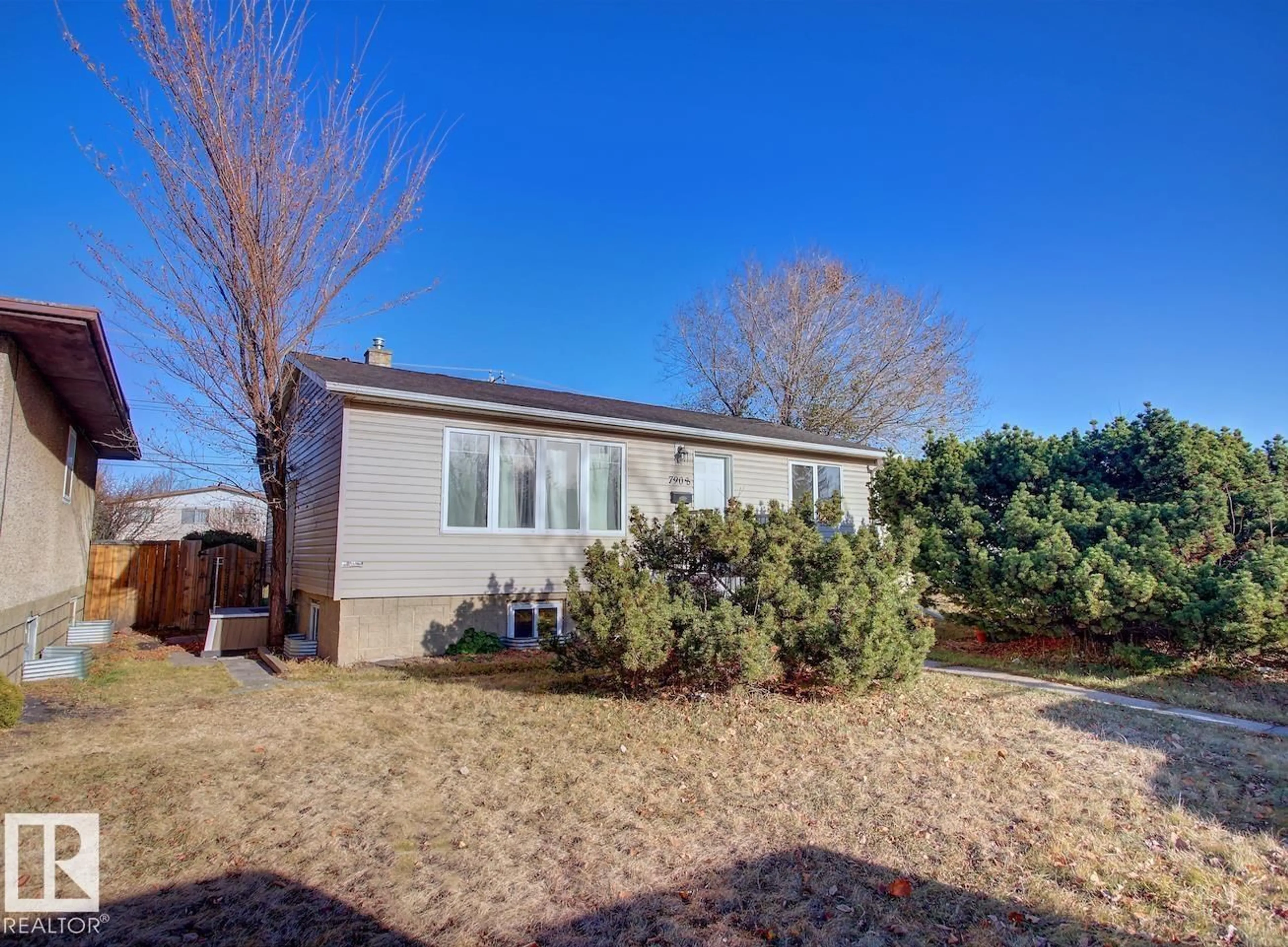 A pic from outside/outdoor area/front of a property/back of a property/a pic from drone, street for 7908 82 AV, Edmonton Alberta T6C0Y0