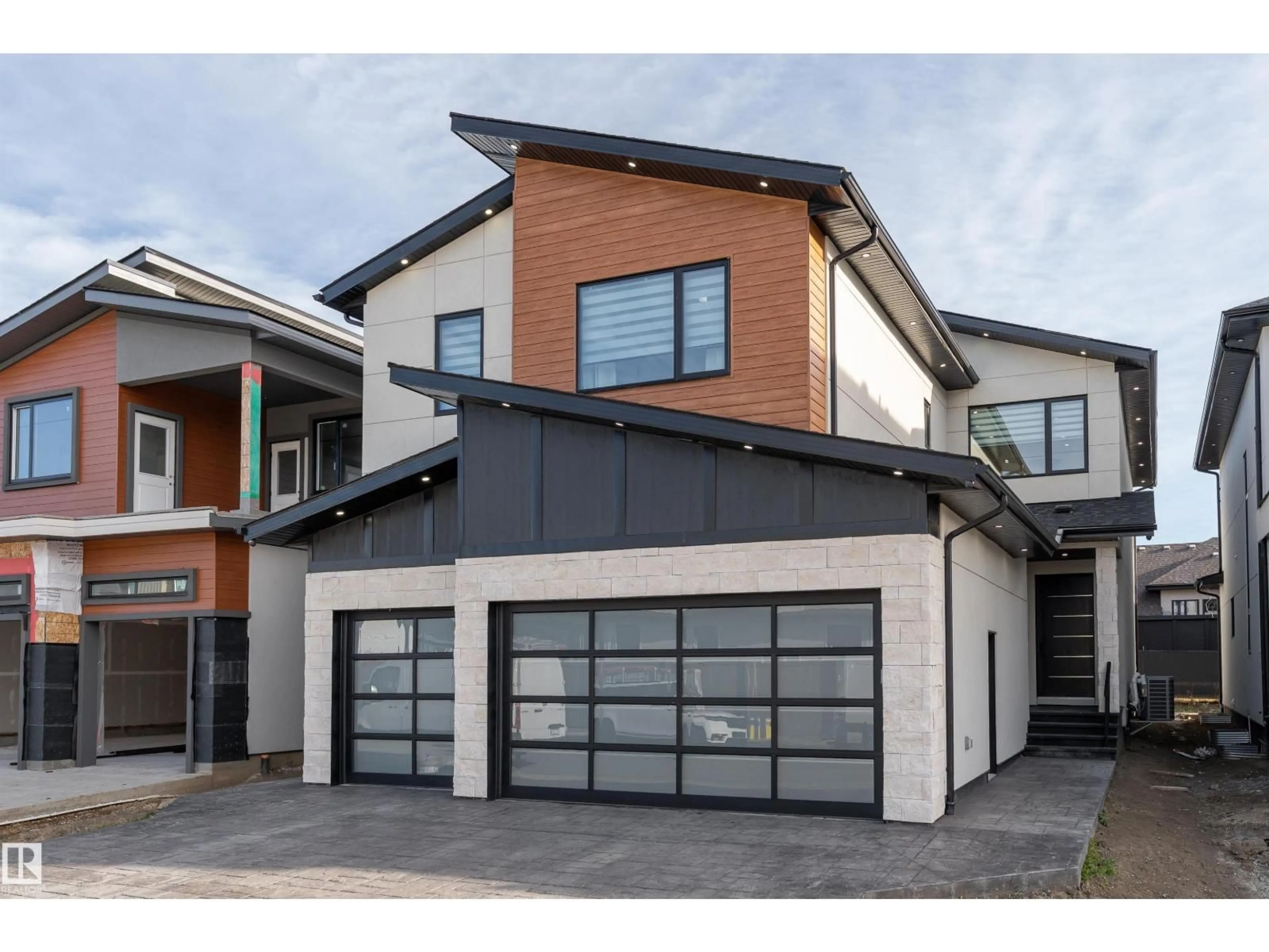 Unknown for 16511 8 ST, Edmonton Alberta T5Y4J1