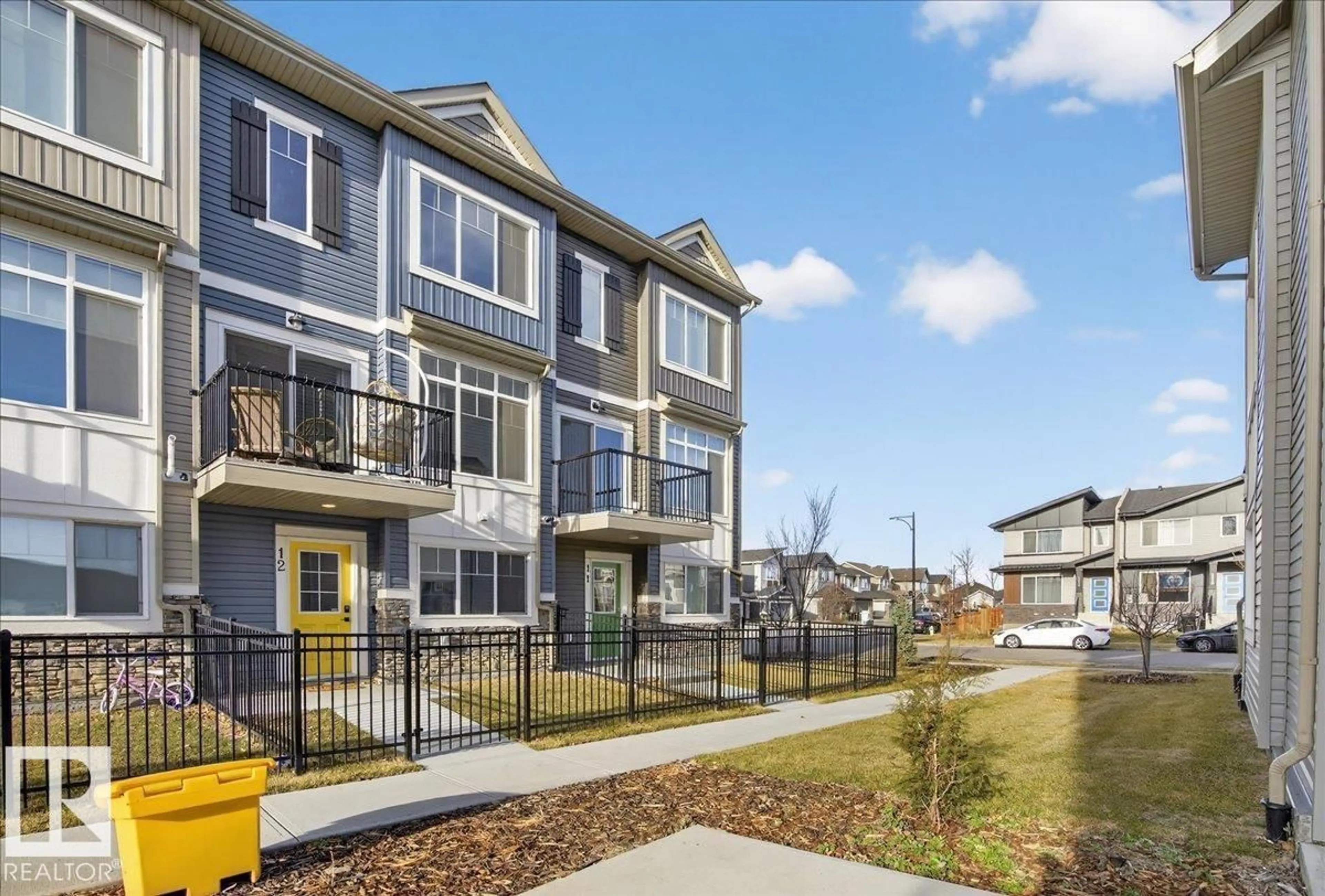 Patio, street for #12 - 6214 CARTMELL CO, Edmonton Alberta T6W5A7