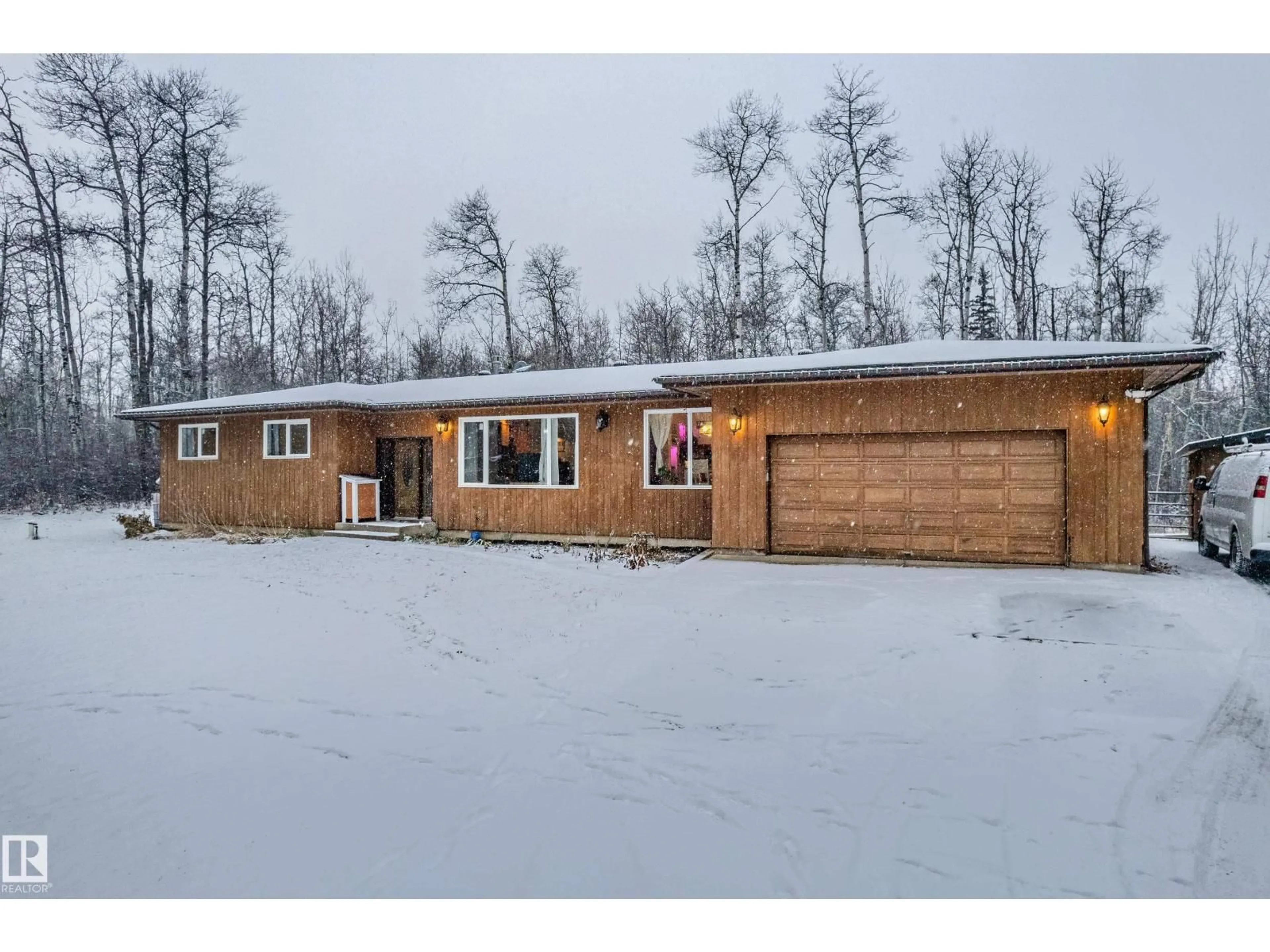 Unknown for 21558 TWP ROAD 520, Rural Strathcona County Alberta T8E1E5