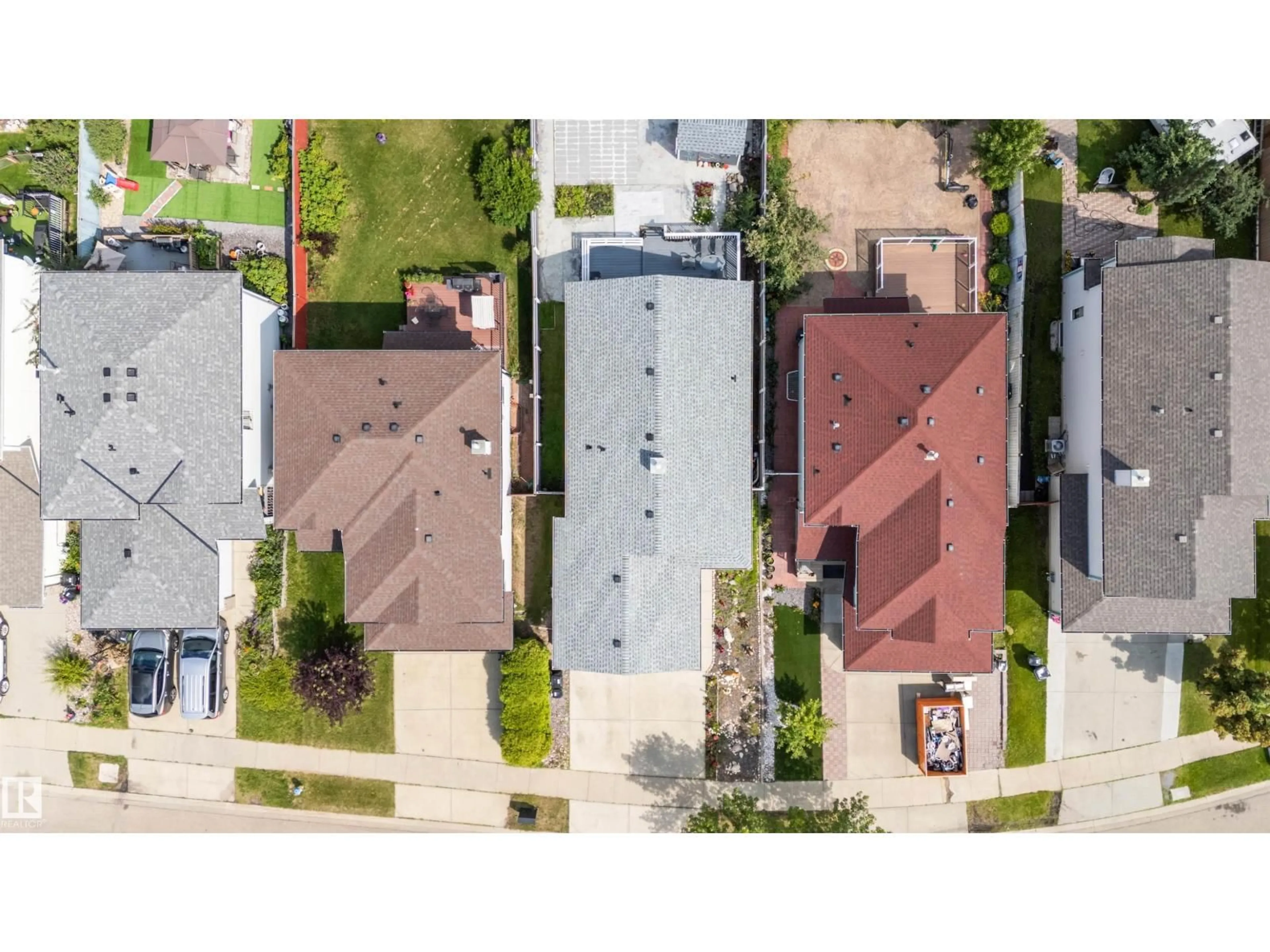 A pic from outside/outdoor area/front of a property/back of a property/a pic from drone, street for 3603 23 ST, Edmonton Alberta T6T1W2