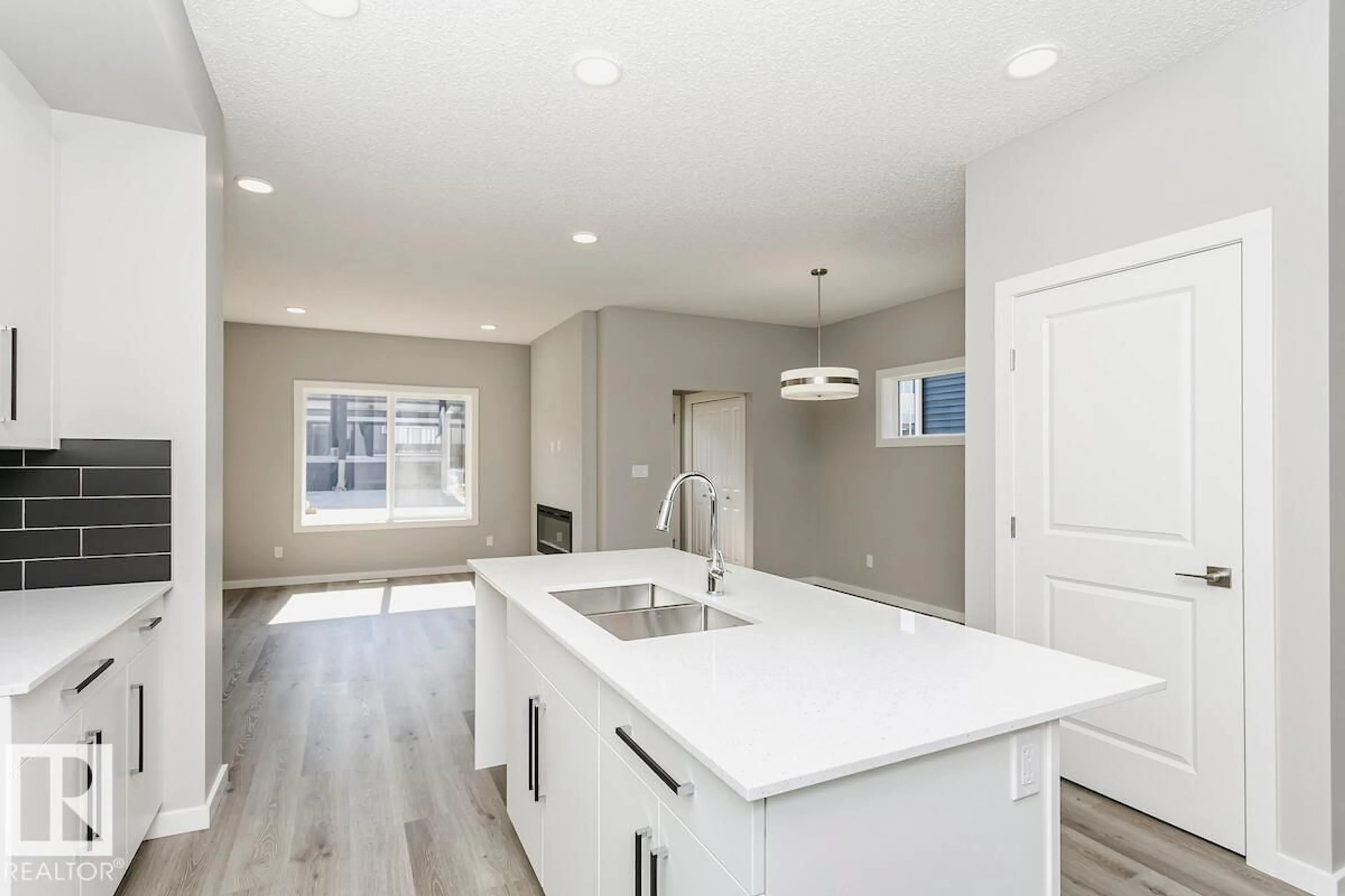 Open concept kitchen, unknown for 37 GAMBEL LO, Spruce Grove Alberta T7X0C9