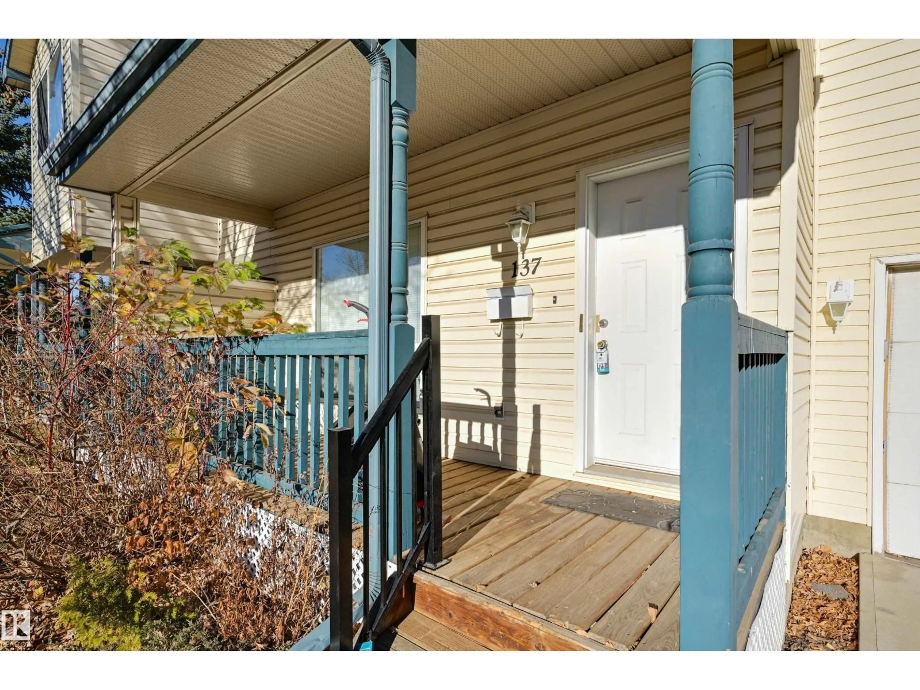 Indoor entryway for #137 - 10909 106 ST, Edmonton Alberta T5H4M7