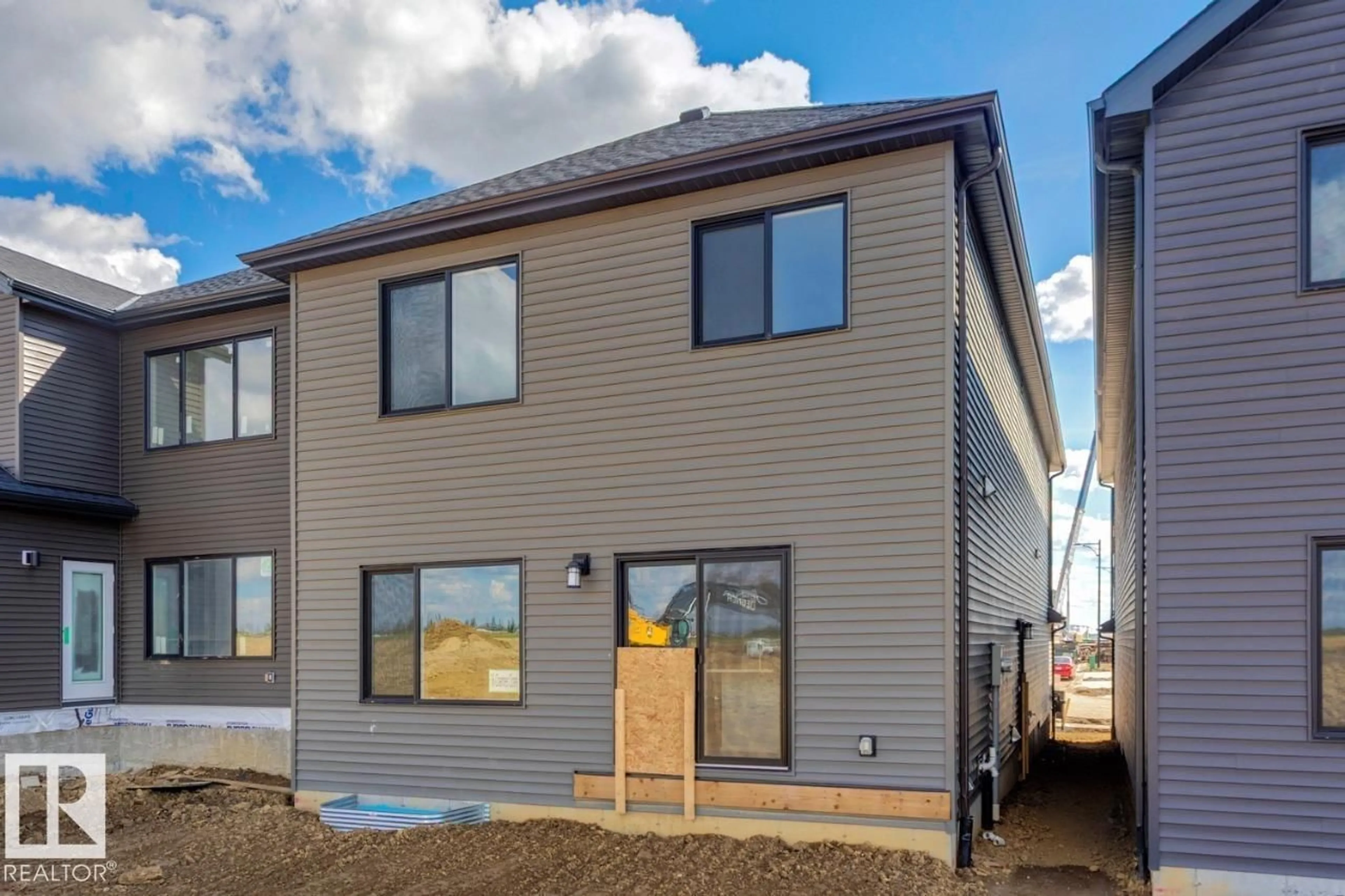 Home with vinyl exterior material, street for 10 CHARTRES CL, St. Albert Alberta T8N0R6