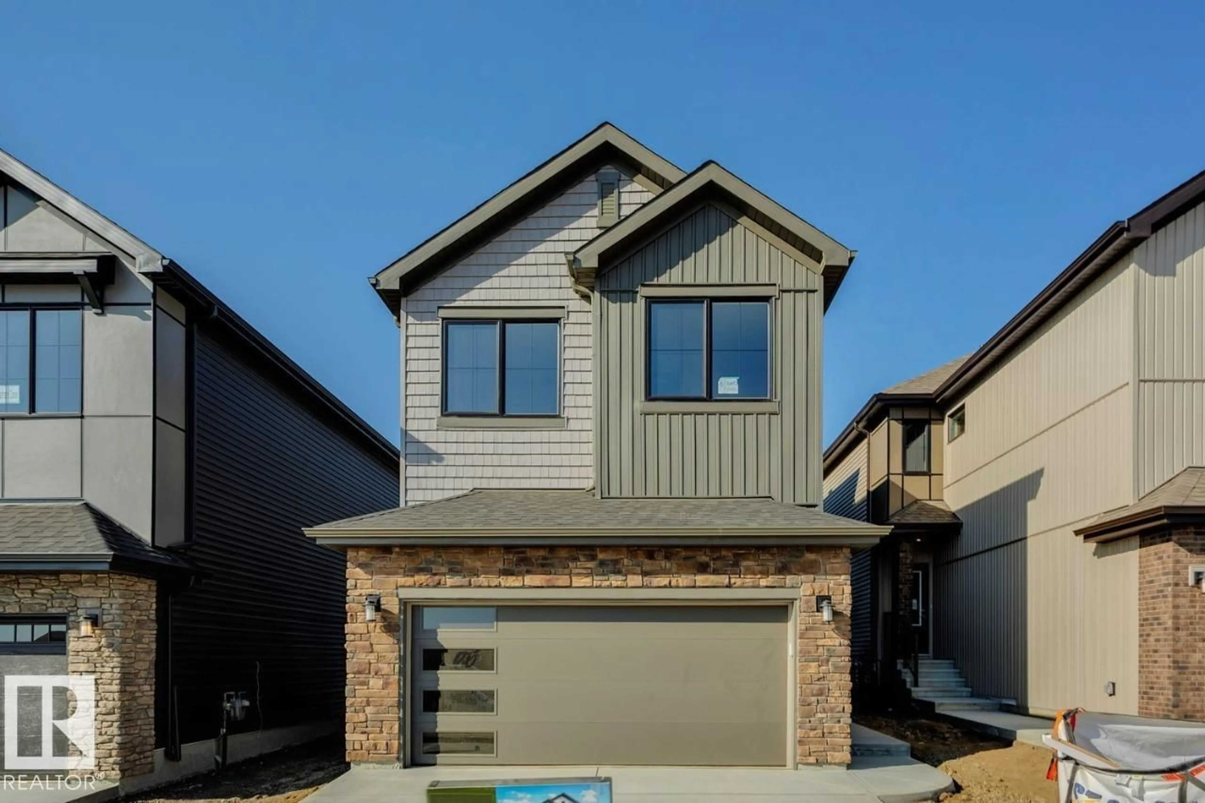 Home with vinyl exterior material, street for 8 CHARTRES CL, St. Albert Alberta T8N0R6