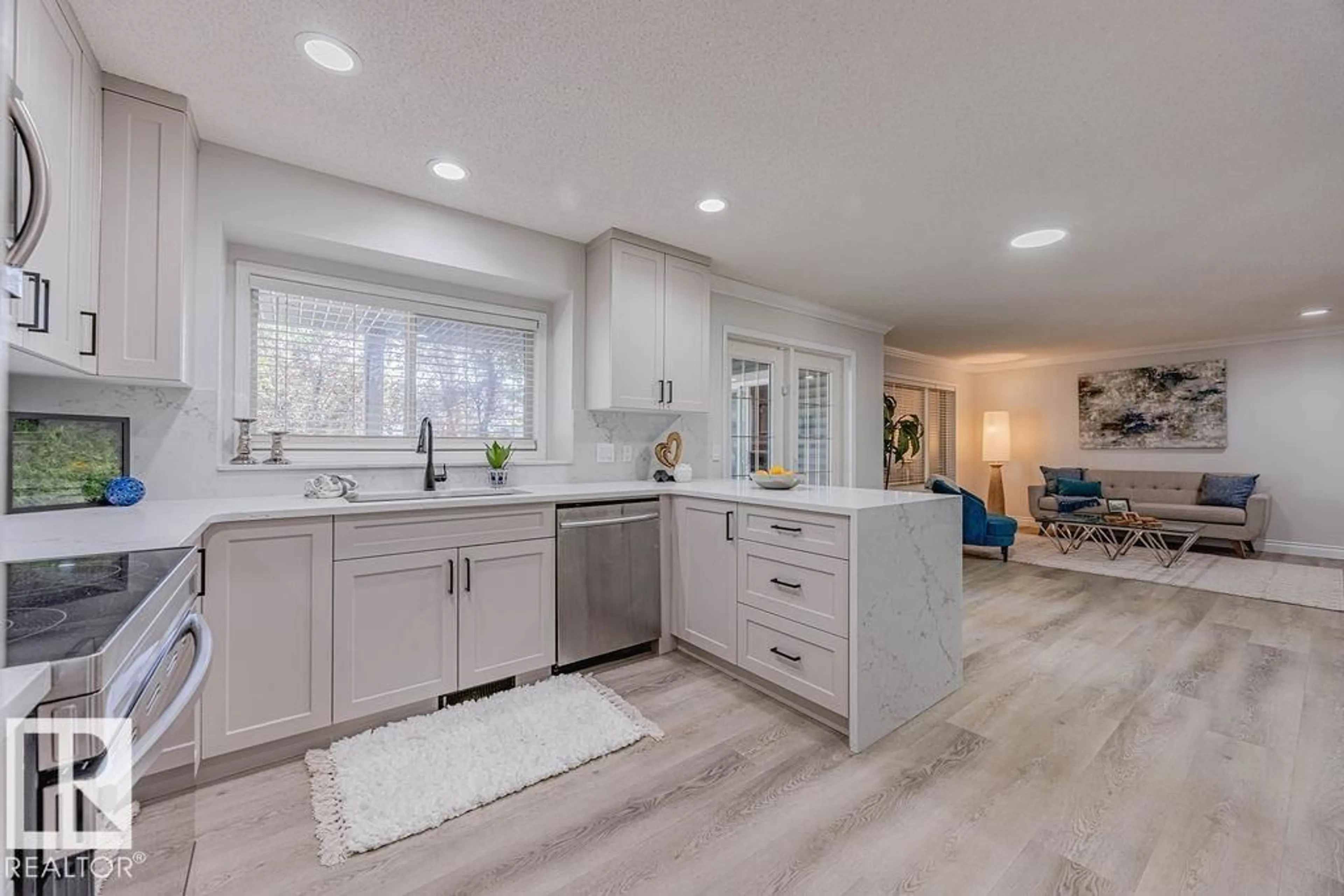 Open concept kitchen, ceramic/tile floor for 10 ORIOLE CO, St. Albert Alberta T8N6L7