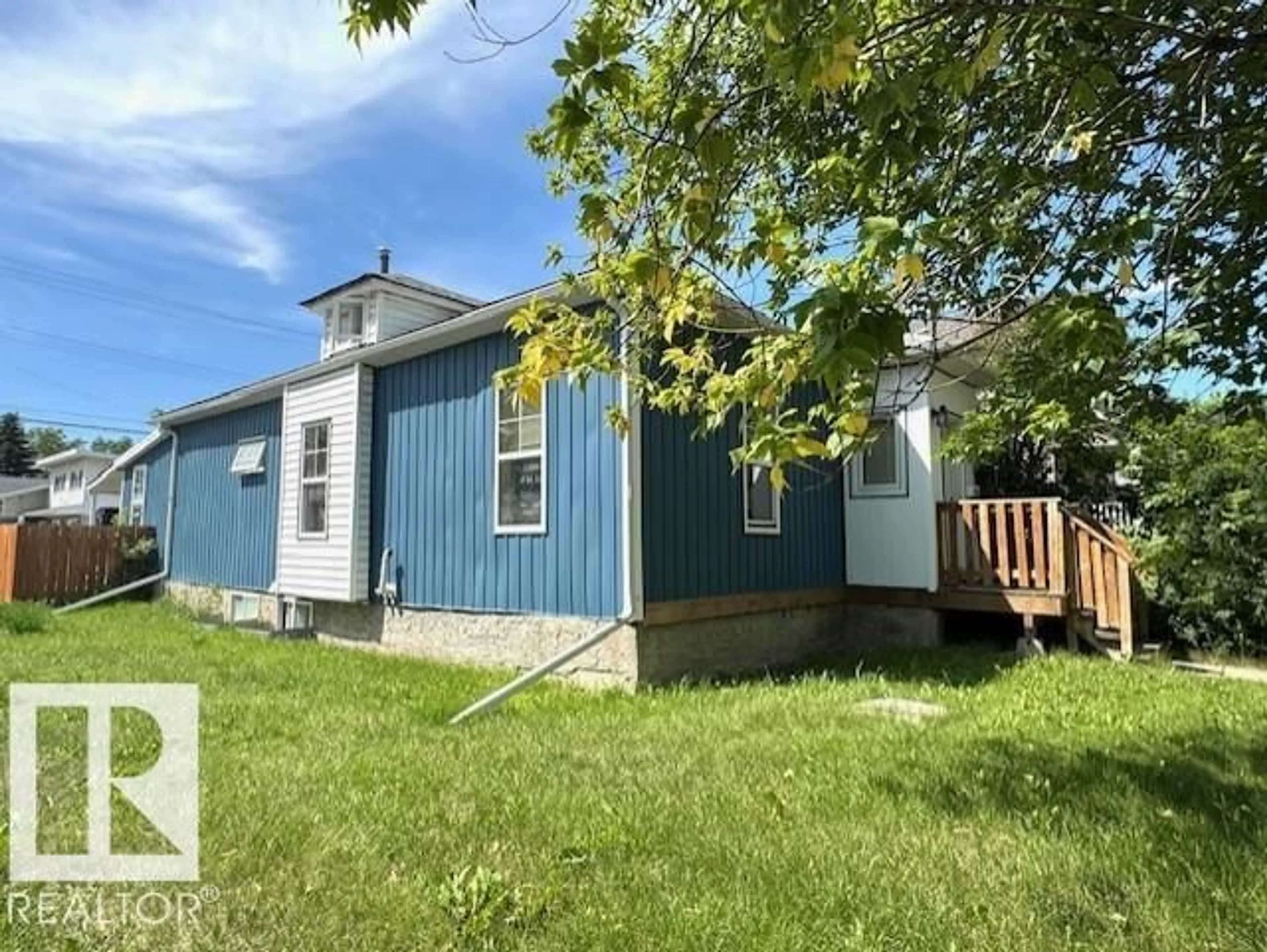 Unknown for NW - 11202 96 ST, Edmonton Alberta T5G1S9