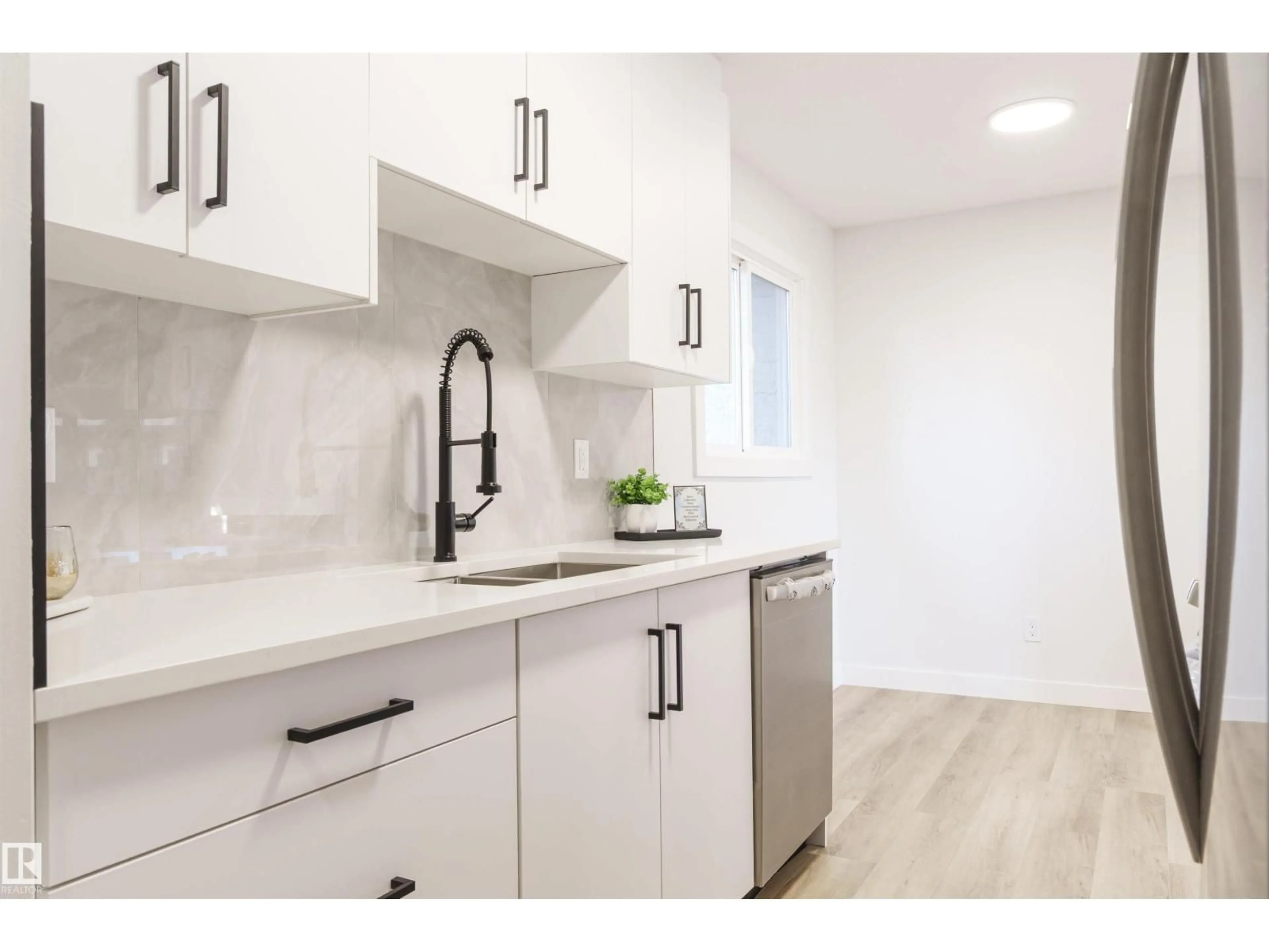 Unknown for NW - 18418 62B AV, Edmonton Alberta T5T2N7