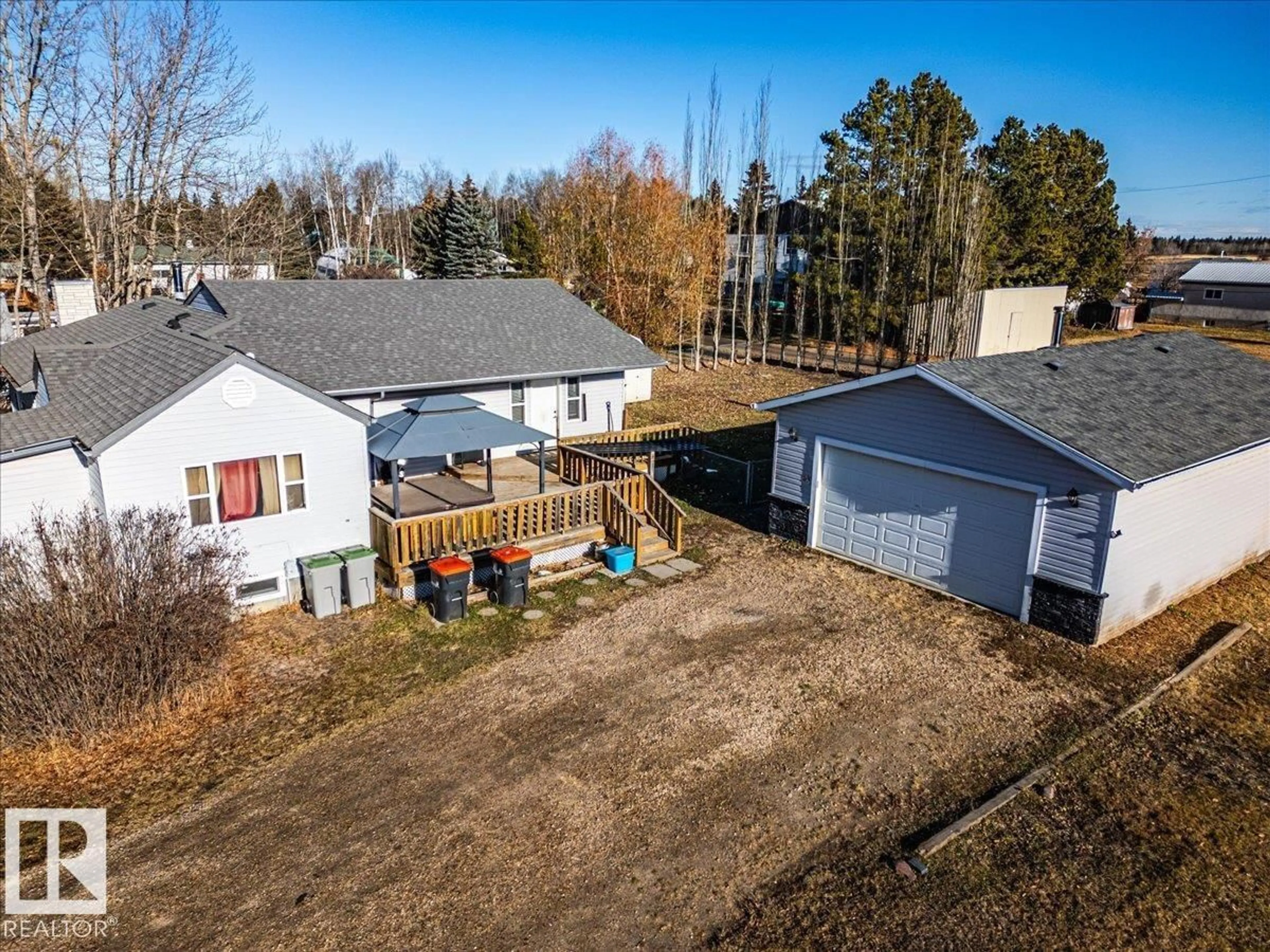 A pic from outside/outdoor area/front of a property/back of a property/a pic from drone, unknown for 5309 52 ST, Thorsby Alberta T0C2P0