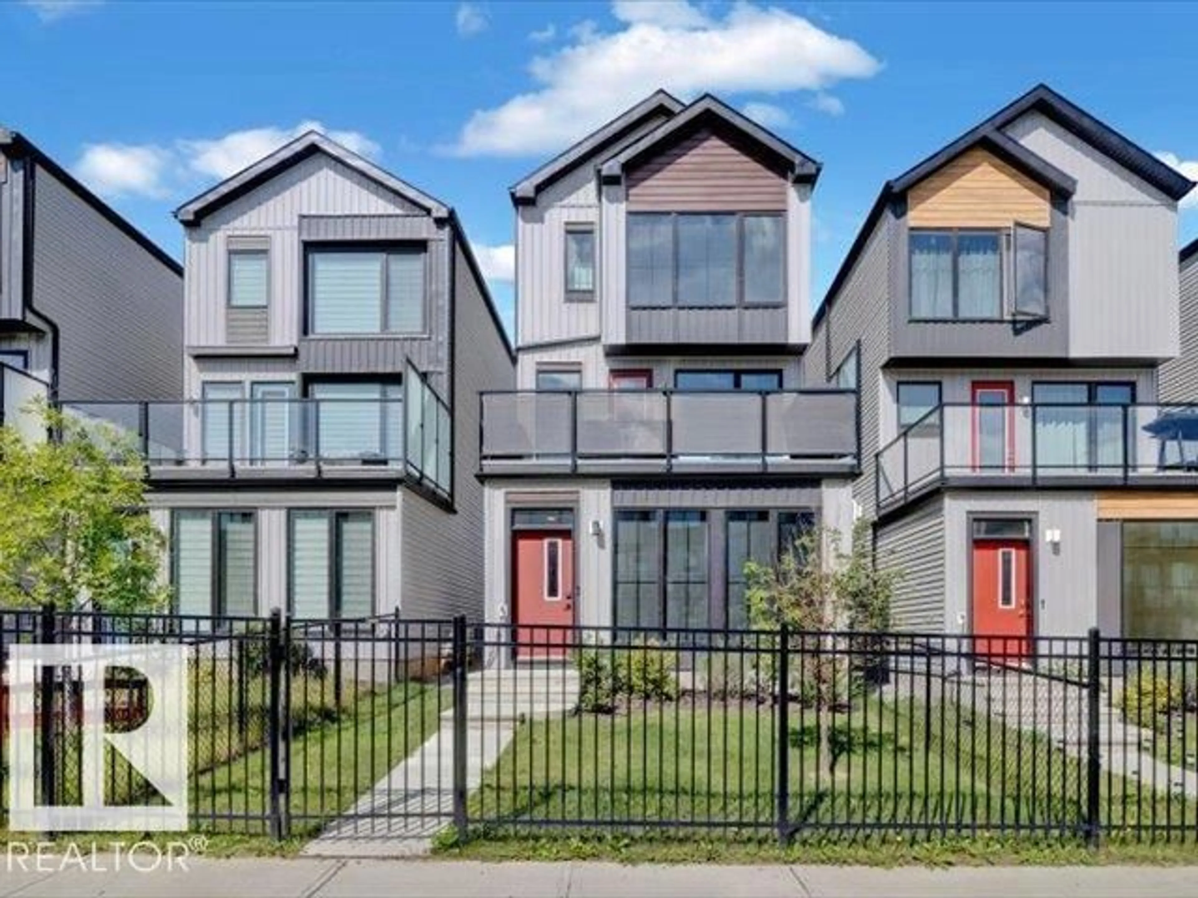 Home with vinyl exterior material, street for SW - 439 39 ST, Edmonton Alberta T6X2X9