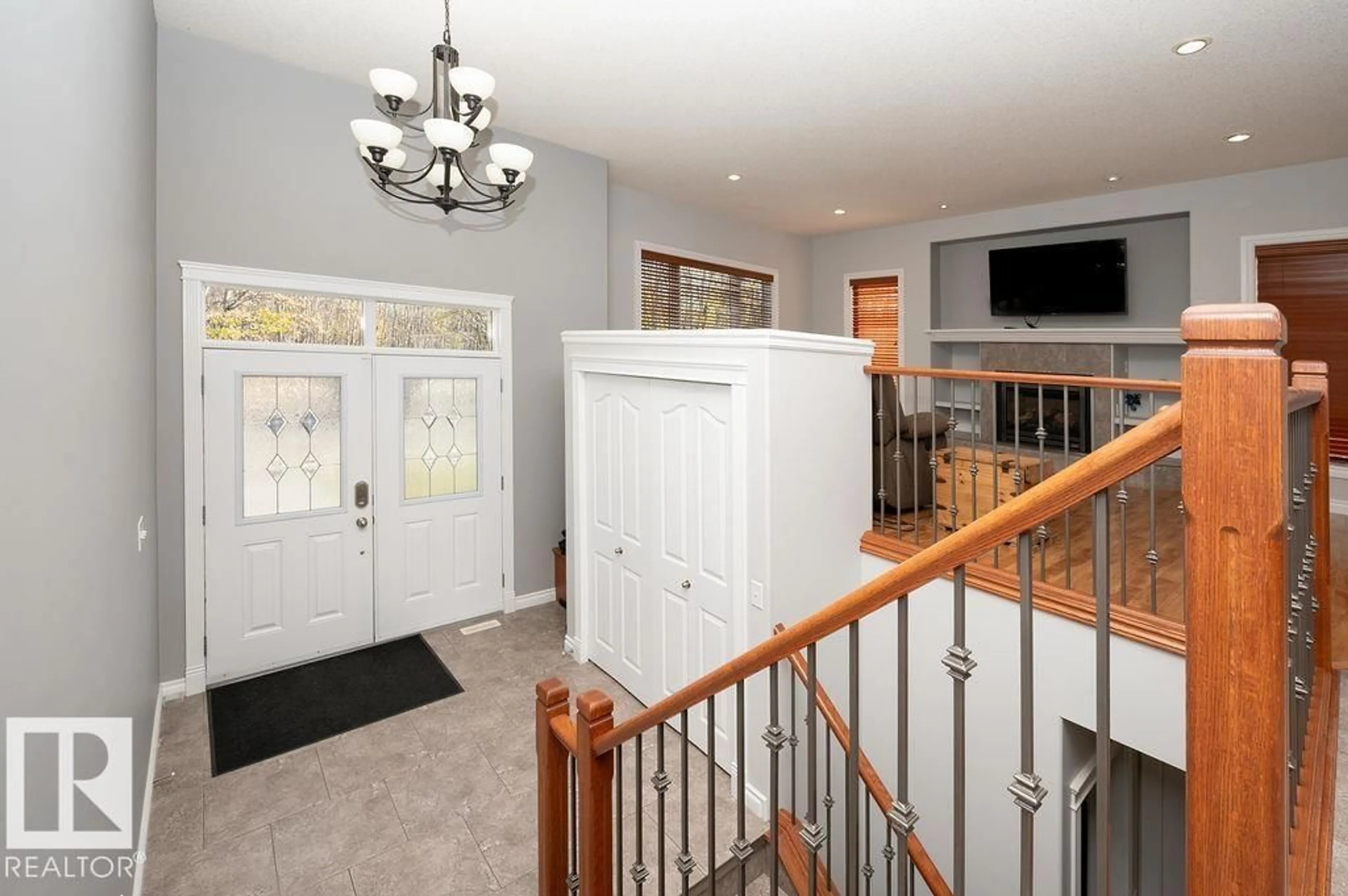 Indoor entryway for 22252 TOWNSHIP ROAD 505, Rural Leduc County Alberta T0B3M2