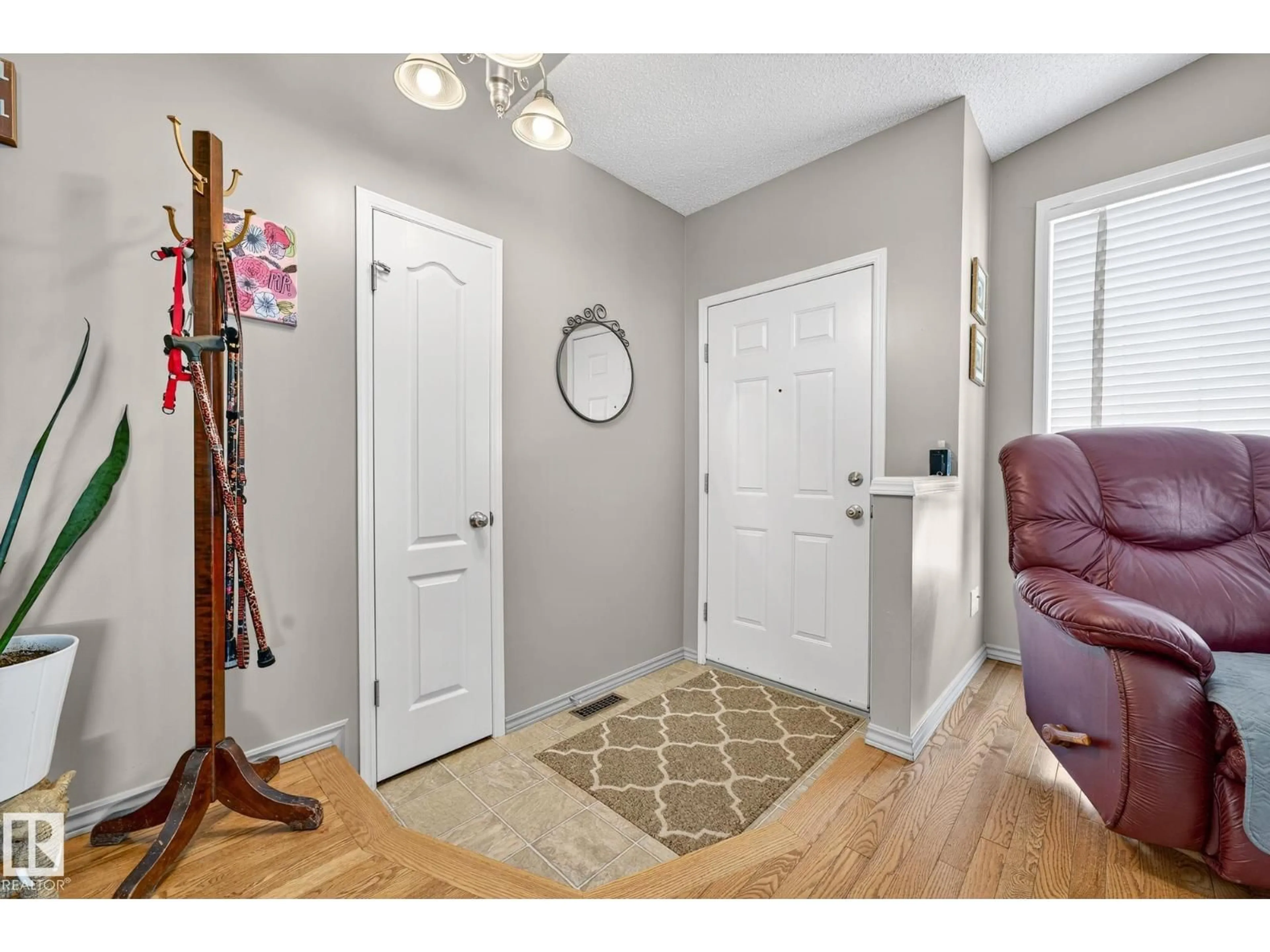 Indoor entryway for 8304 170 AV, Edmonton Alberta T5Z3G8