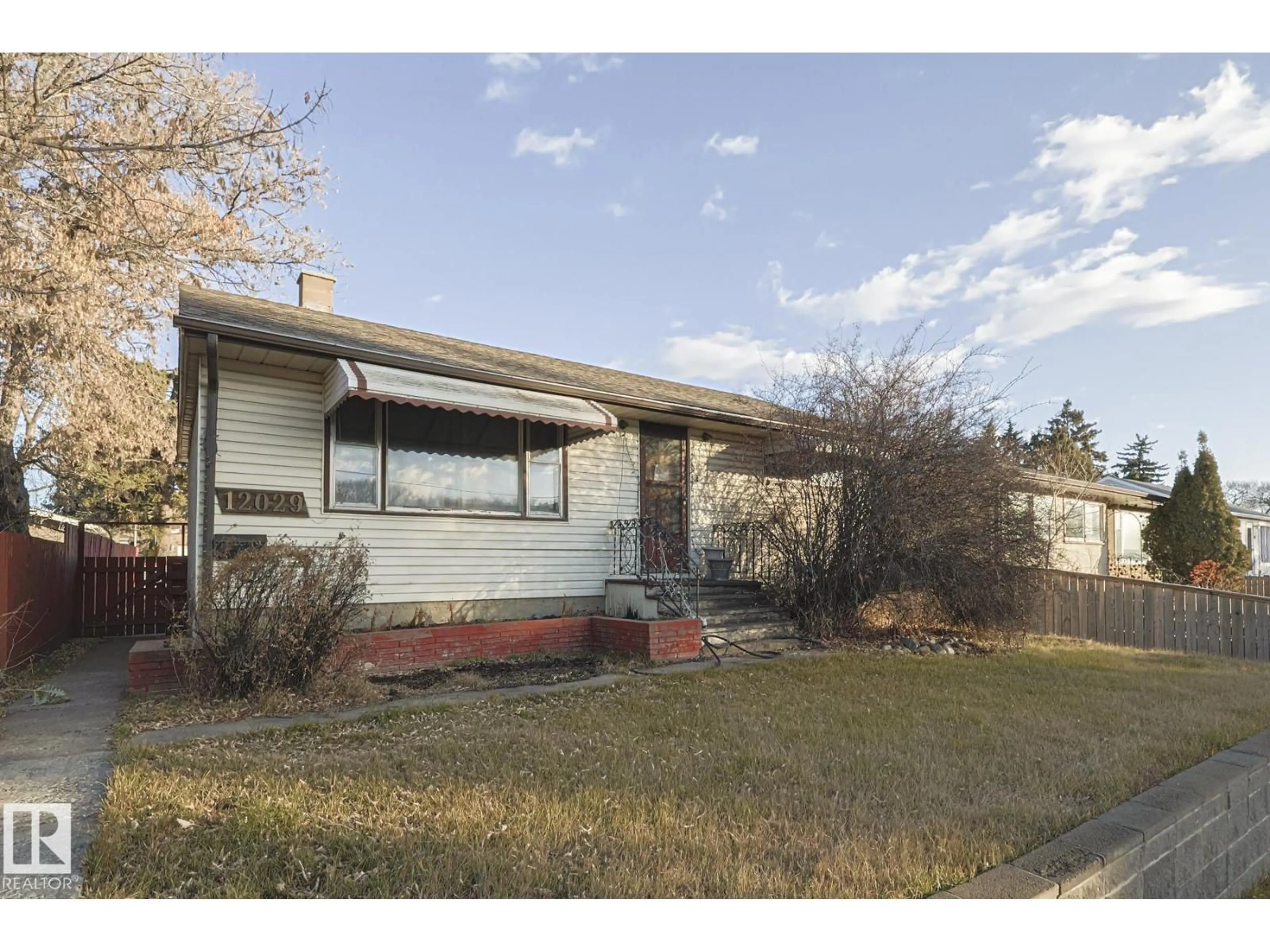 Unknown for 12029 50 ST, Edmonton Alberta T5W3C3