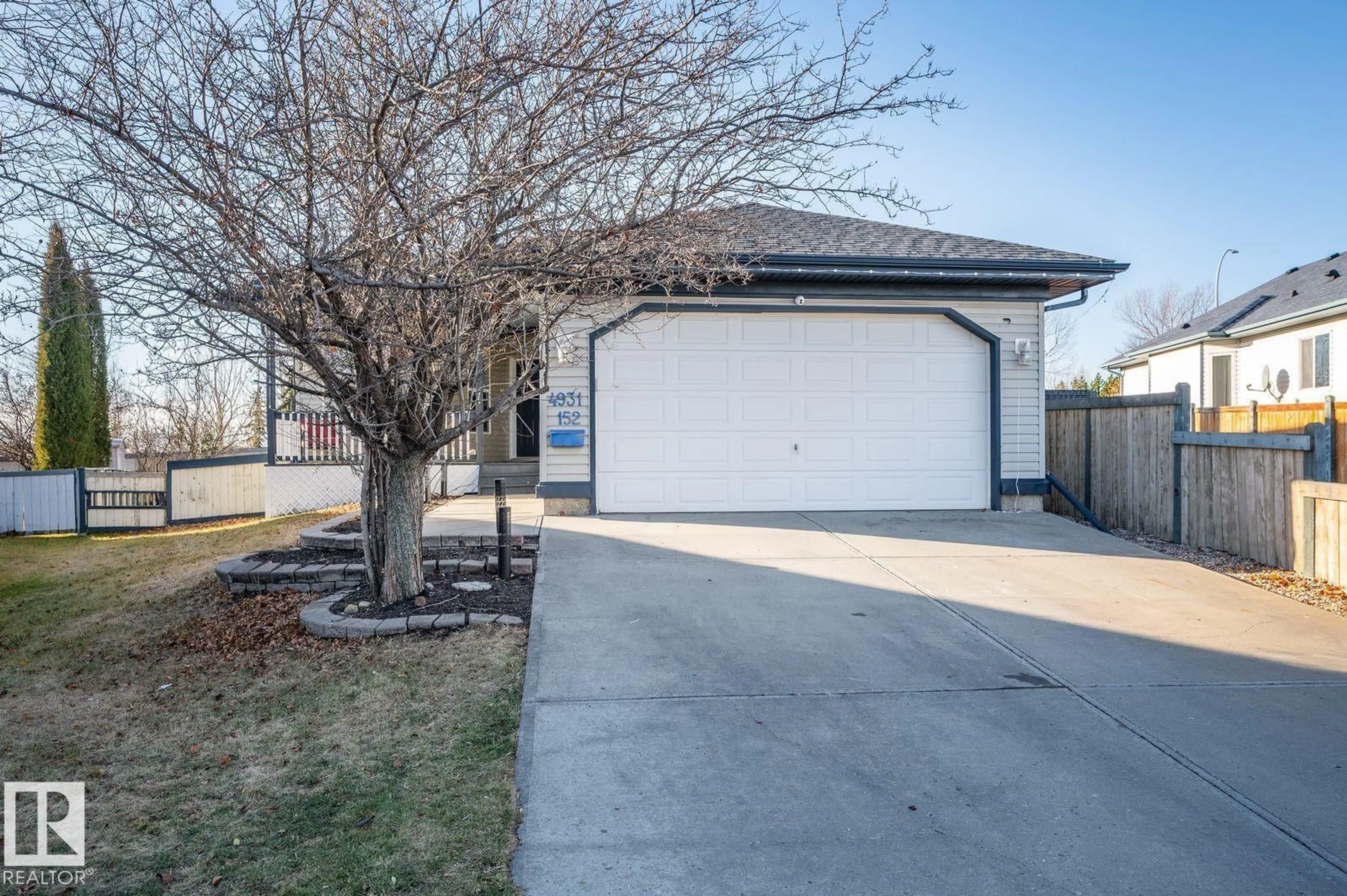 Unknown for 4931 152 AVE, Edmonton Alberta T5Y3C2