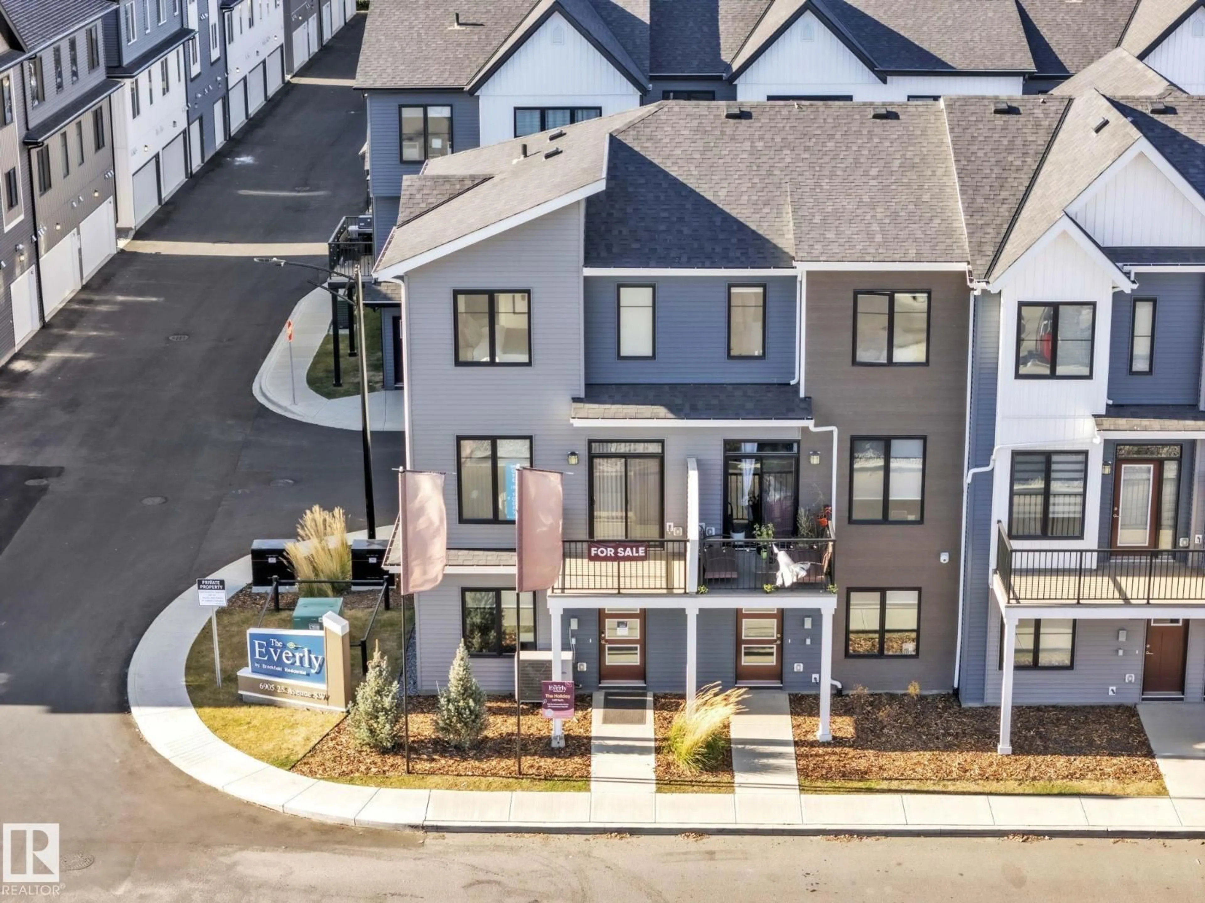 A pic from outside/outdoor area/front of a property/back of a property/a pic from drone, street for #85 - 6905 25 AV, Edmonton Alberta T6X3B7