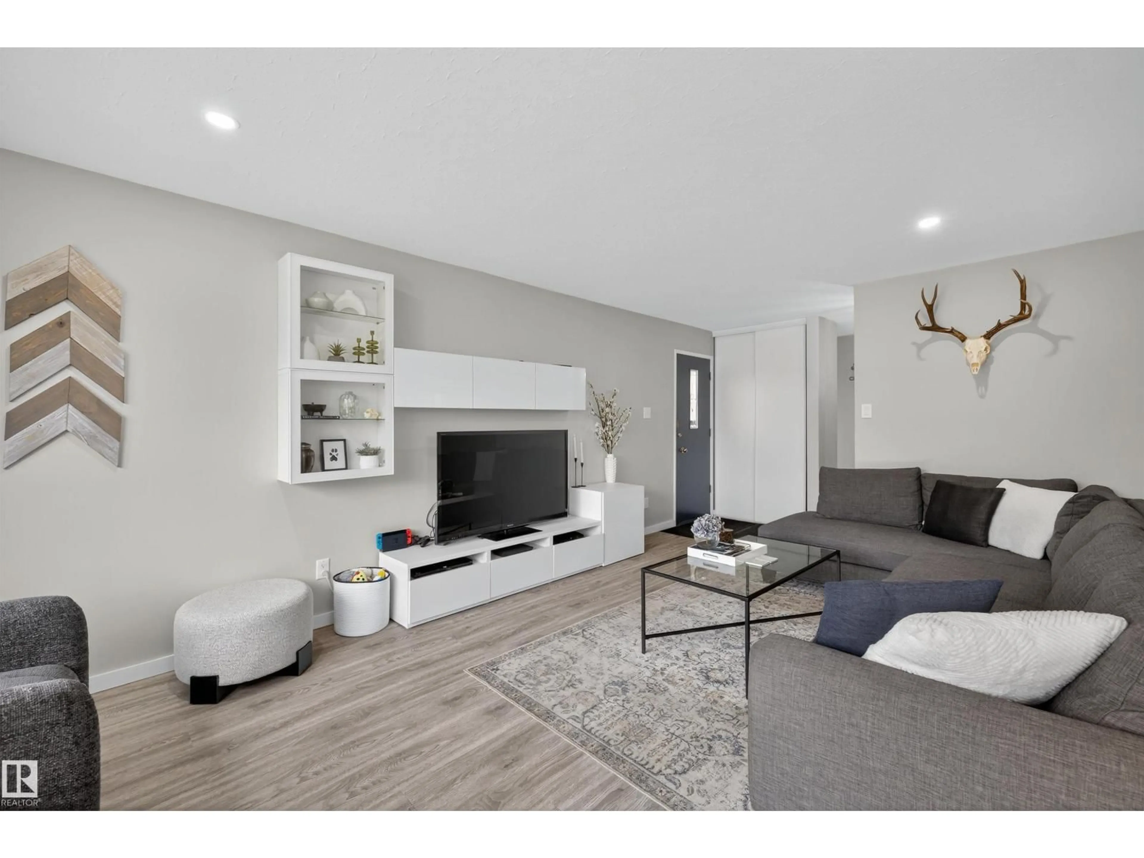 Living room with furniture, unknown for 7719 71 AV, Edmonton Alberta T6C0A9