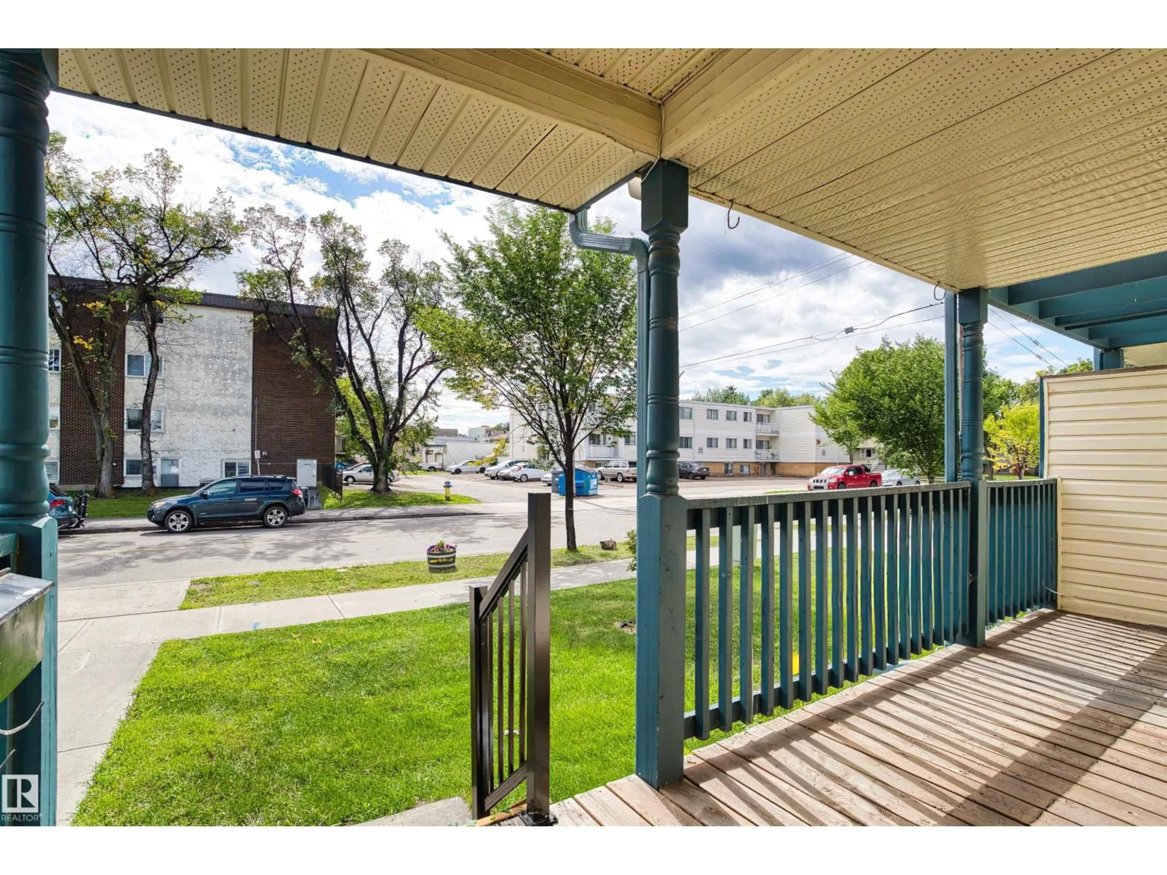 Patio, street for 10516 108 AV, Edmonton Alberta T5H4M8