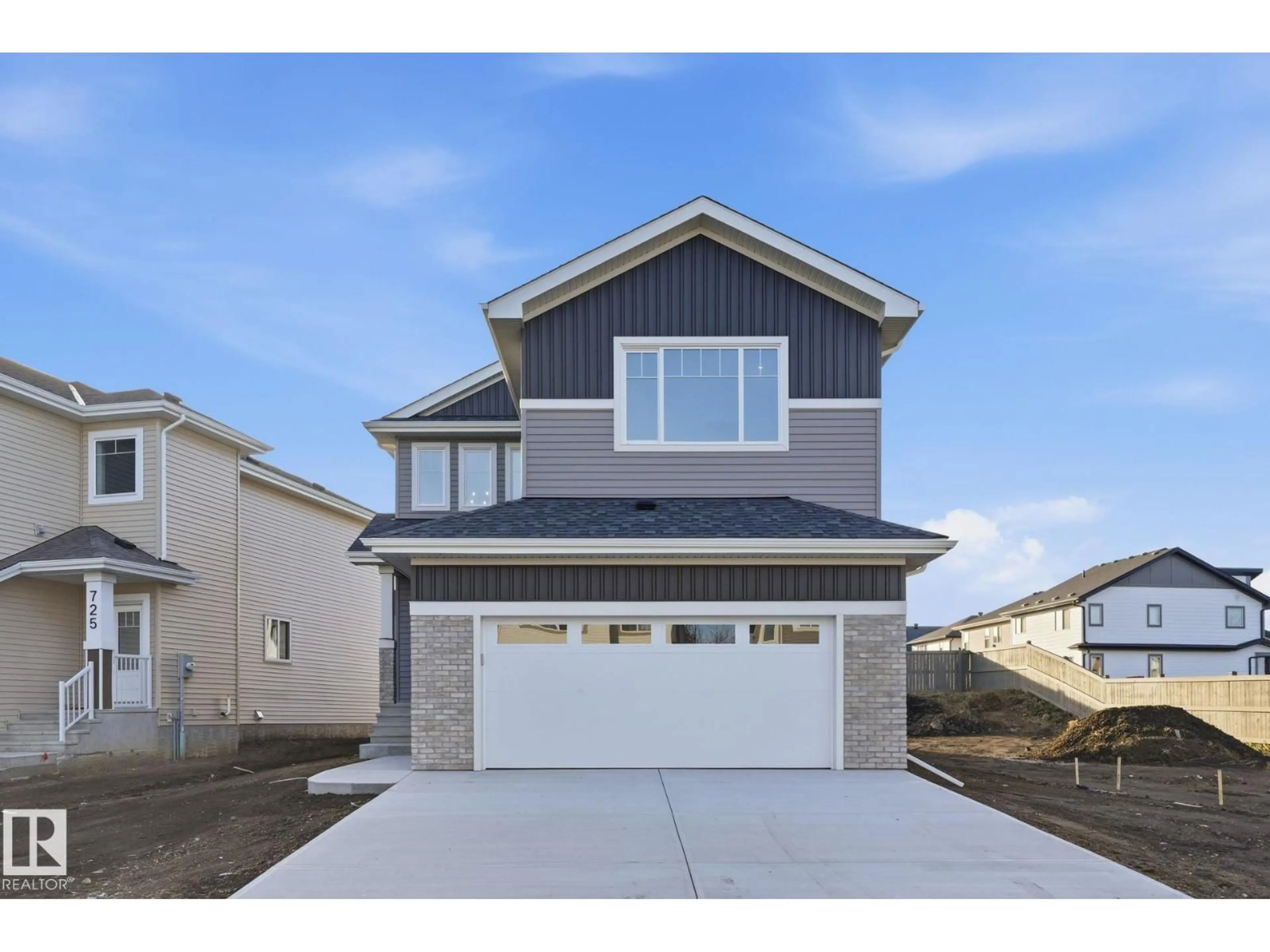 Home with vinyl exterior material, street for 721 ASTORIA WY, Devon Alberta T9G0M7