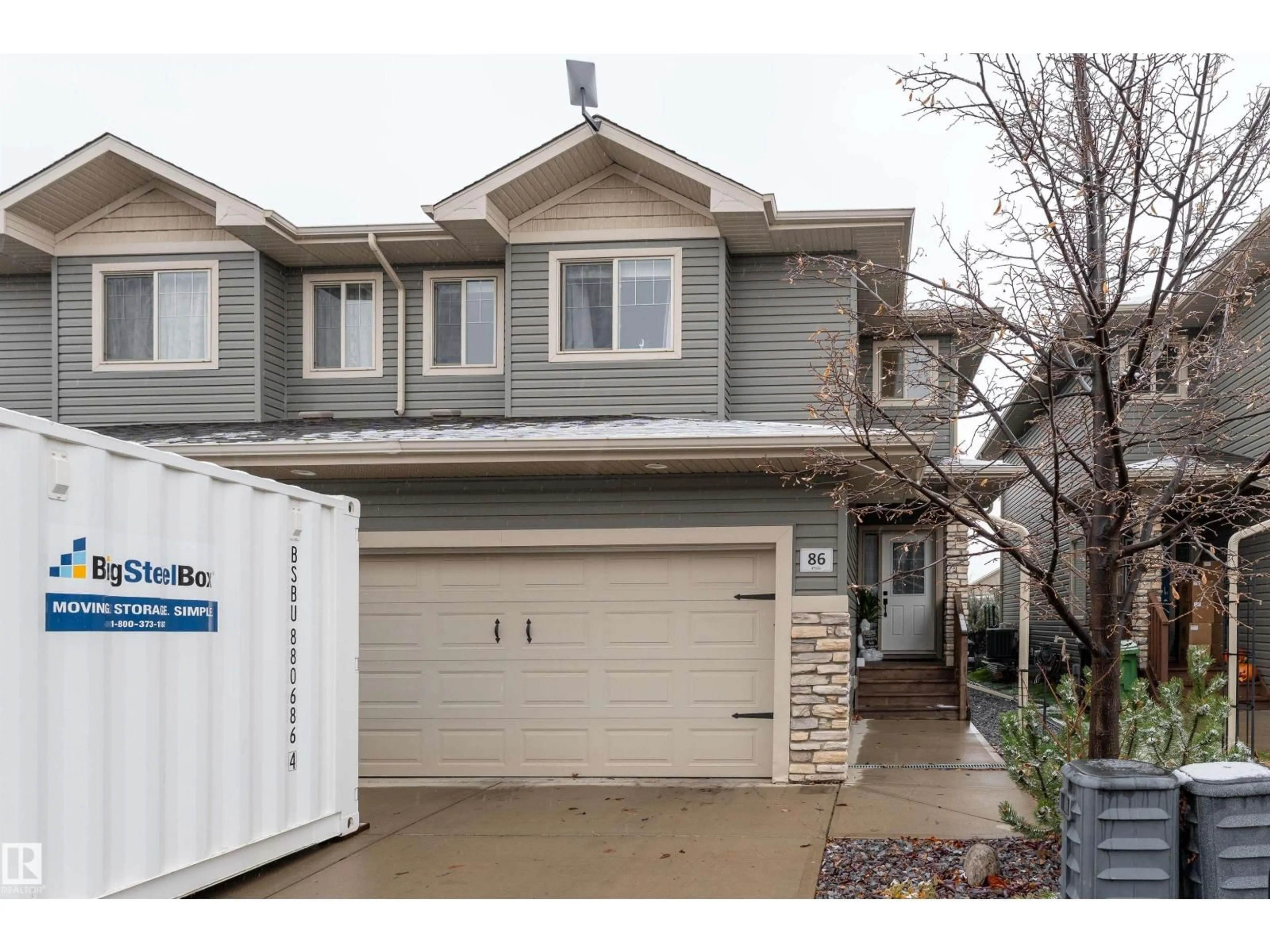 Home with vinyl exterior material, street for 86 - 8602 SOUTHFORT BV, Fort Saskatchewan Alberta T8L0J8