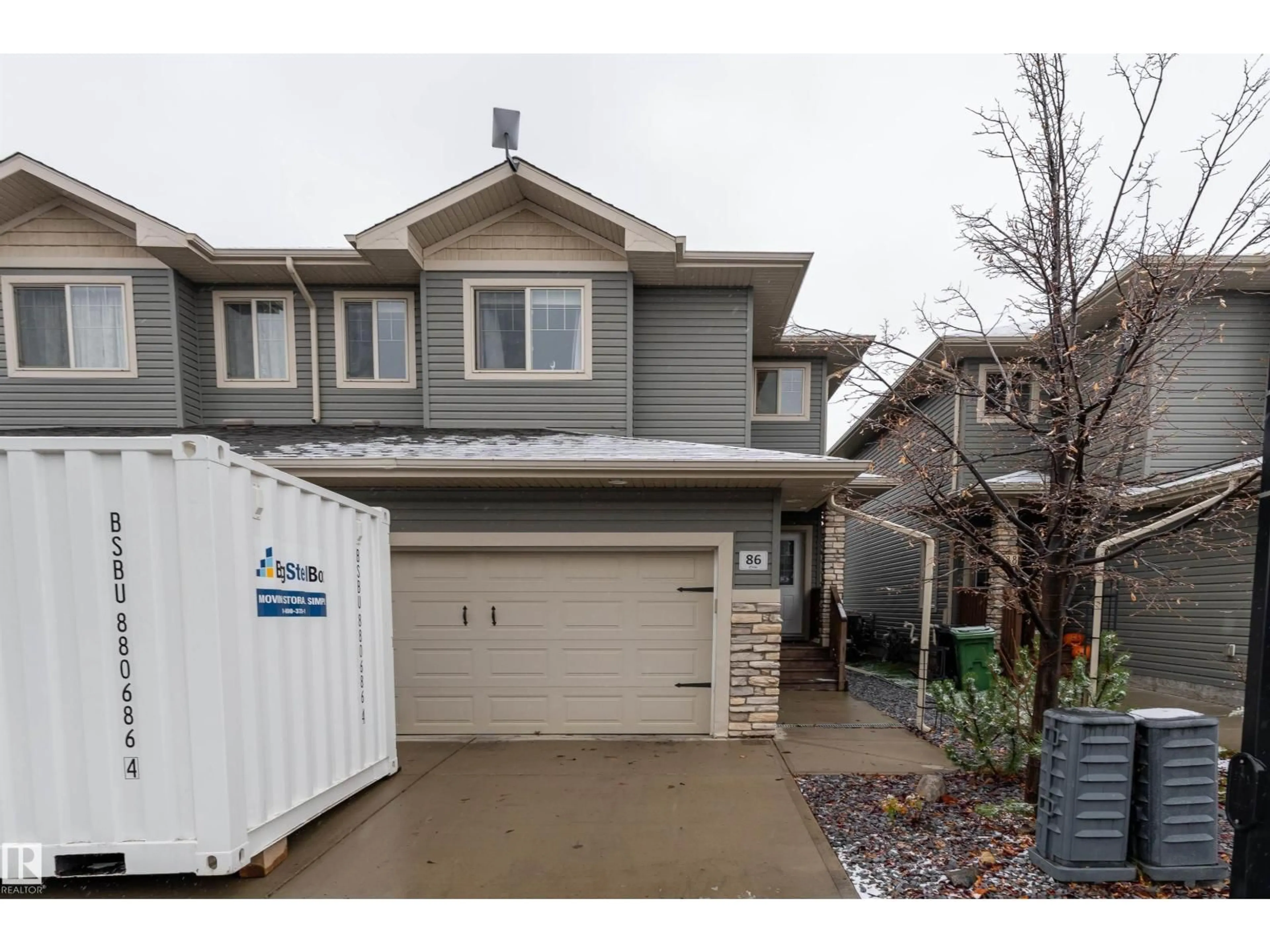 Home with vinyl exterior material, street for 86 - 8602 SOUTHFORT BV, Fort Saskatchewan Alberta T8L0J8