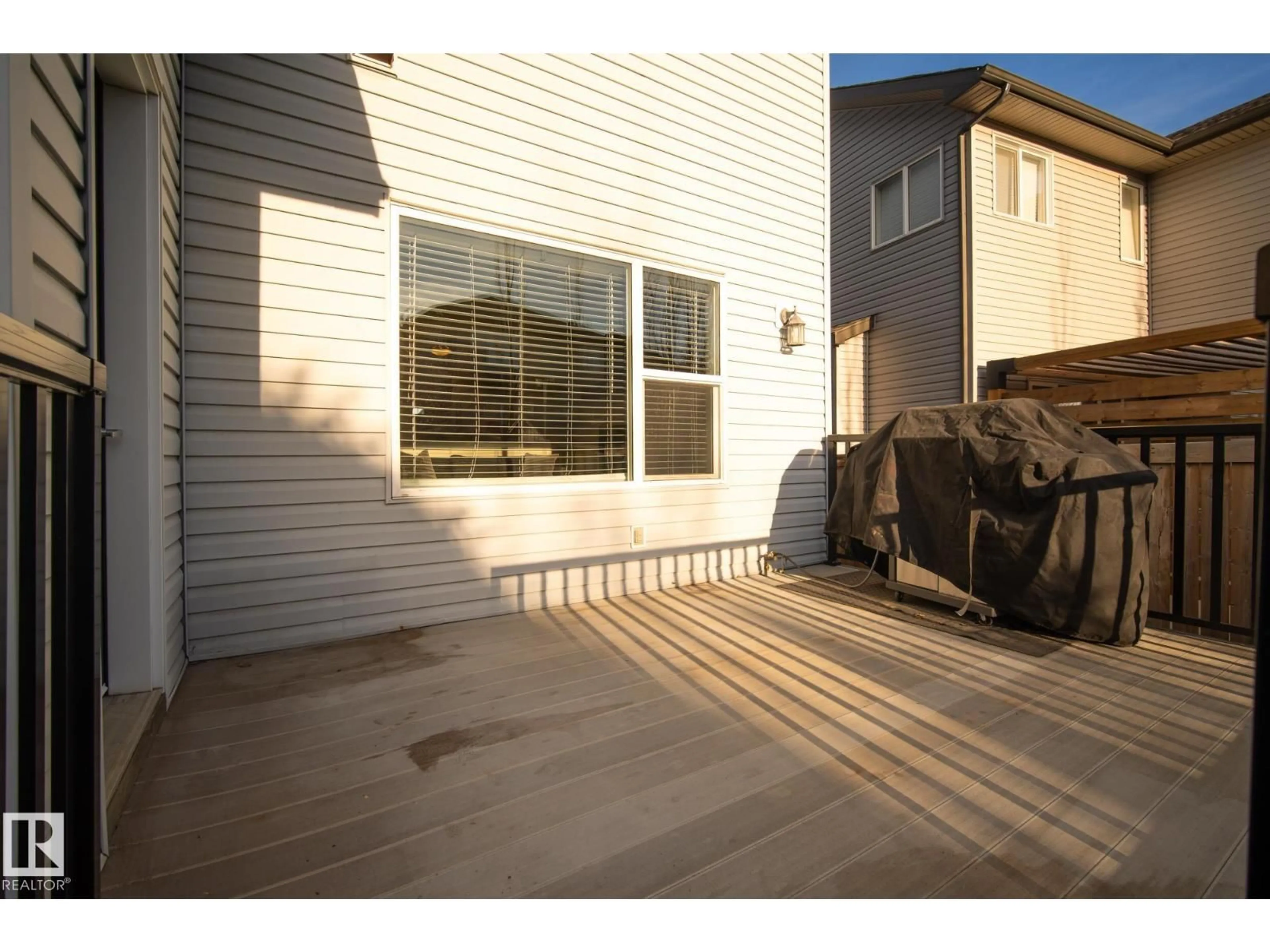 Patio, street for 10 CODETTE WY, Sherwood Park Alberta T8H2T6