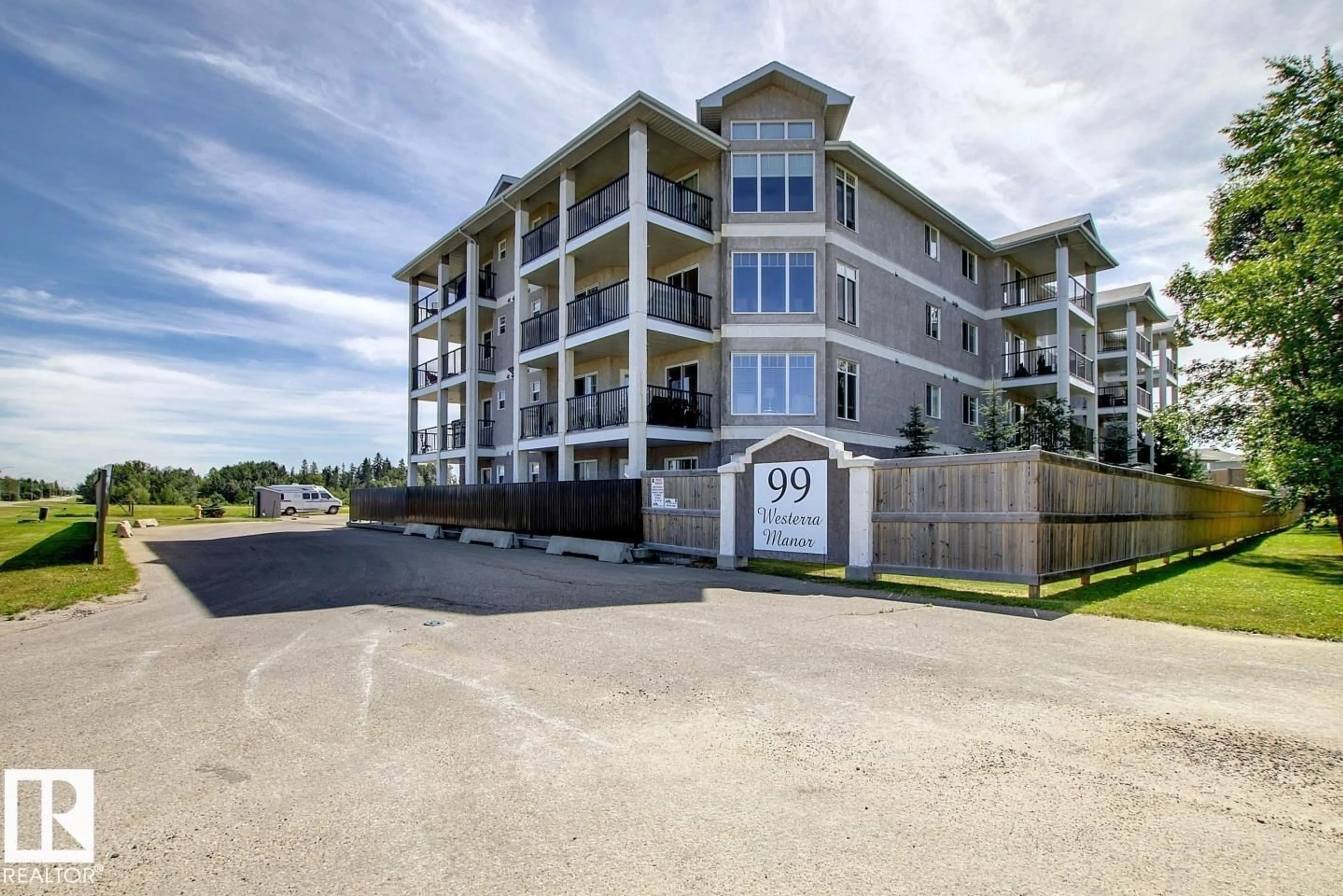 A pic from outside/outdoor area/front of a property/back of a property/a pic from drone, water/lake/river/ocean view for 423 99 WESTERRA MR, Stony Plain Alberta T7Z0G7