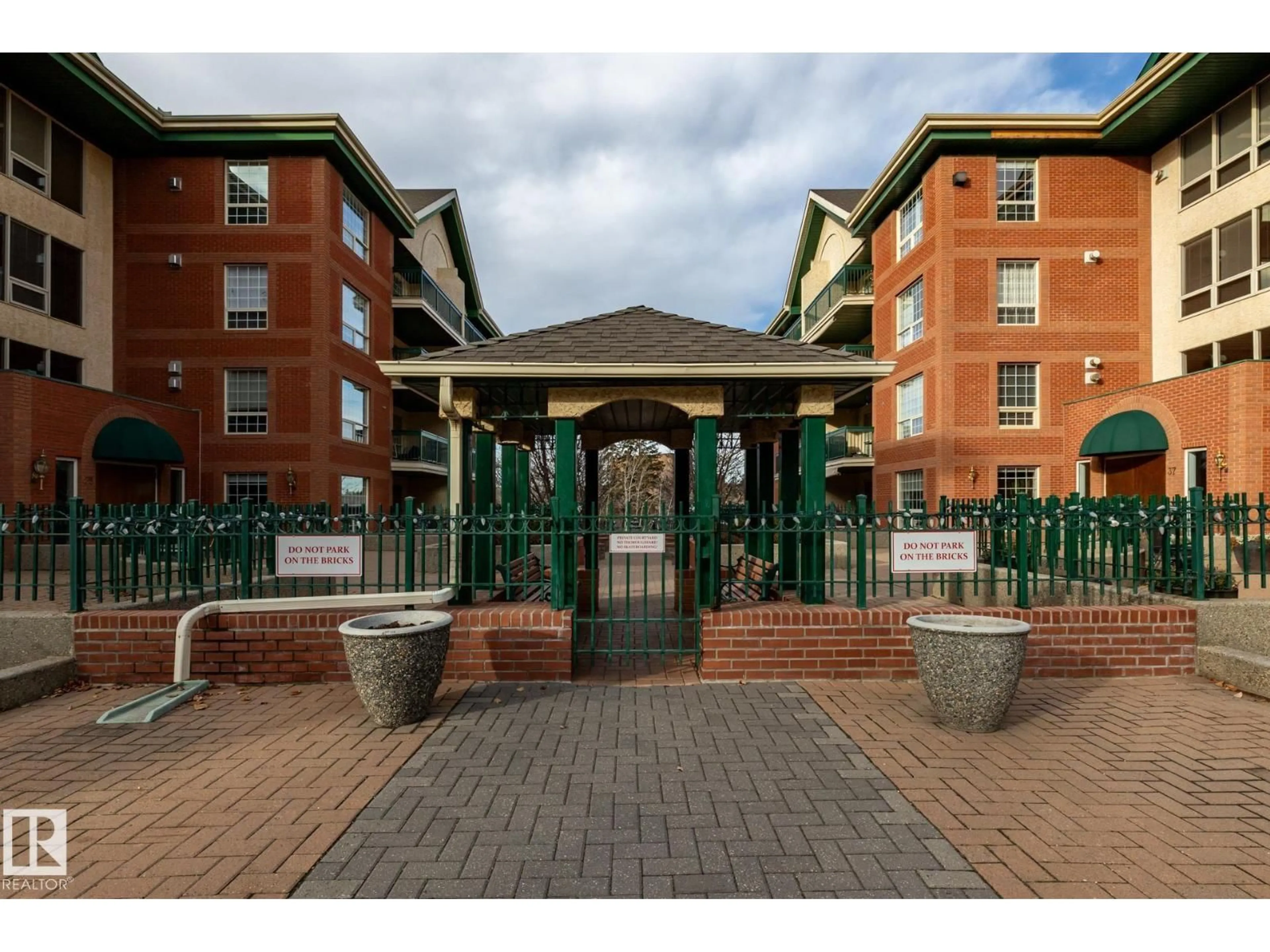 Unknown for 37 - 102 SIR WINSTON CHURCHILL AV, St. Albert Alberta T8N0G3