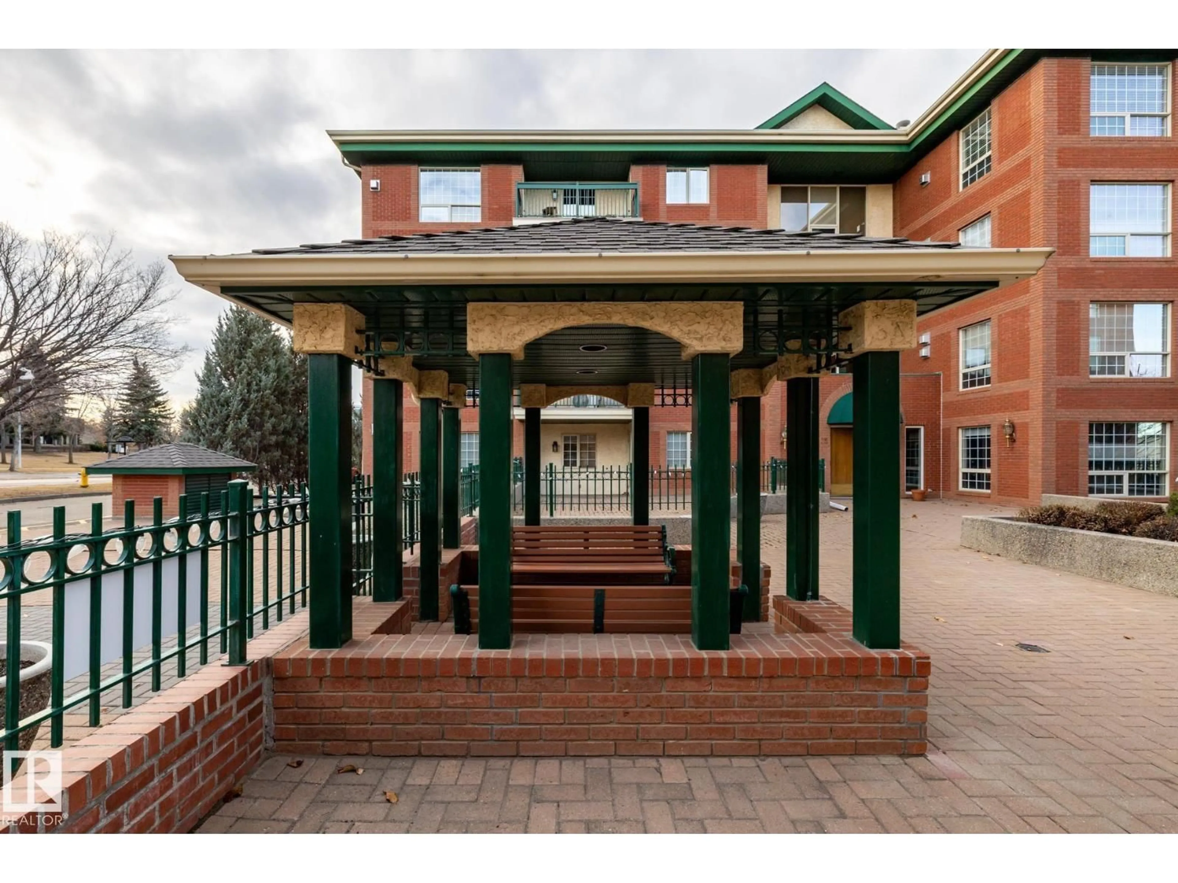 Unknown for 37 - 102 SIR WINSTON CHURCHILL AV, St. Albert Alberta T8N0G3