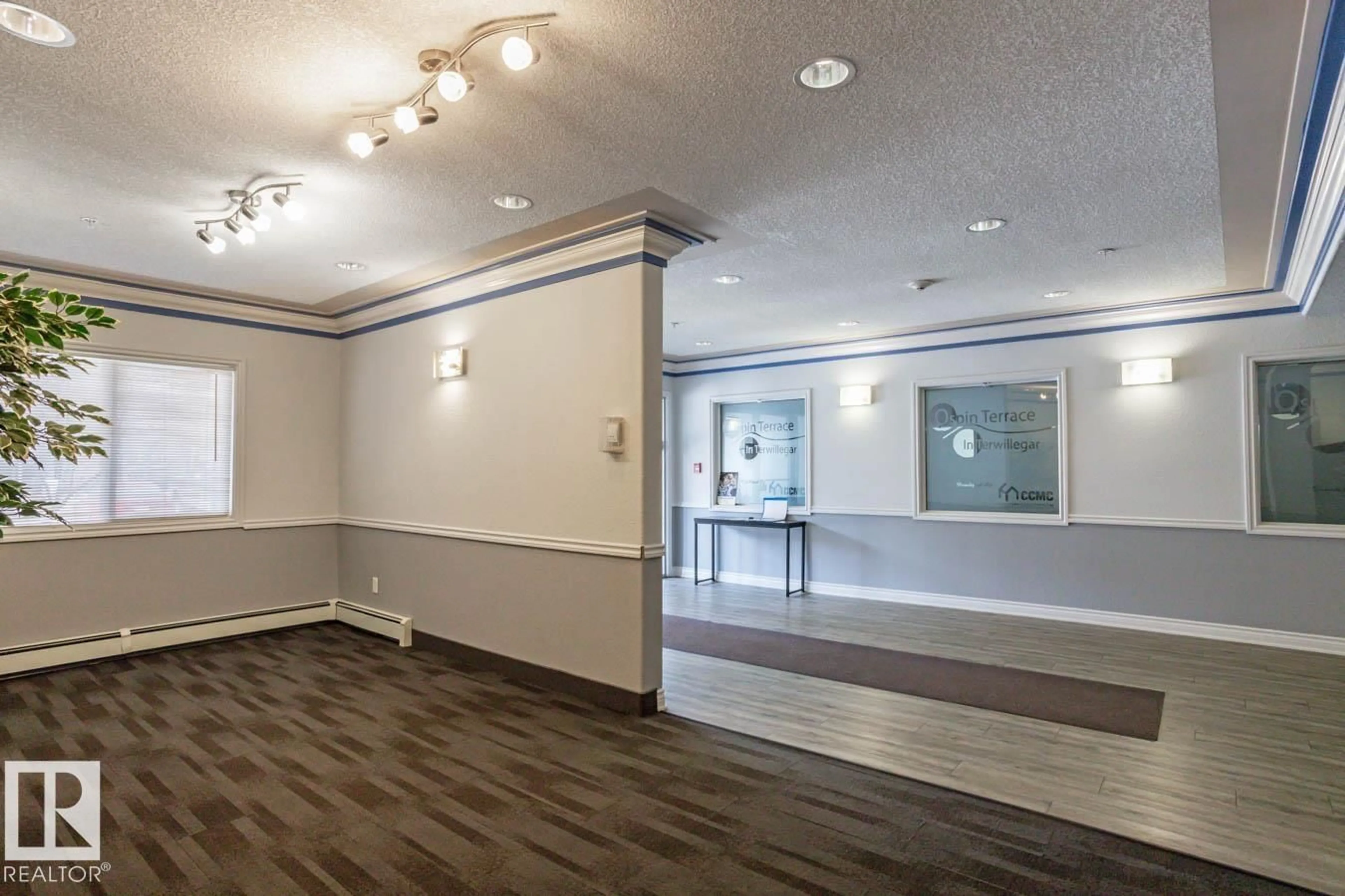 Indoor foyer for #216 - 1204 156 ST, Edmonton Alberta T6R0R6