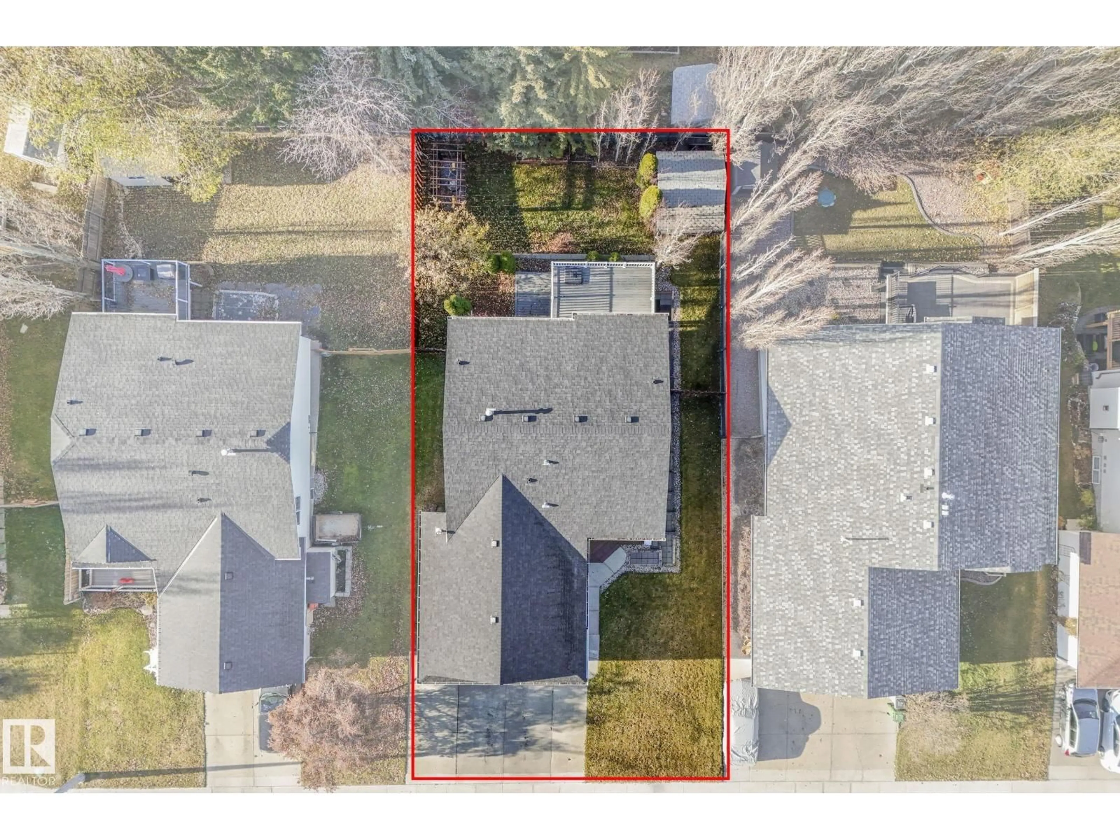 A pic from outside/outdoor area/front of a property/back of a property/a pic from drone, street for 5606 55 ST, Beaumont Alberta T4X1L7