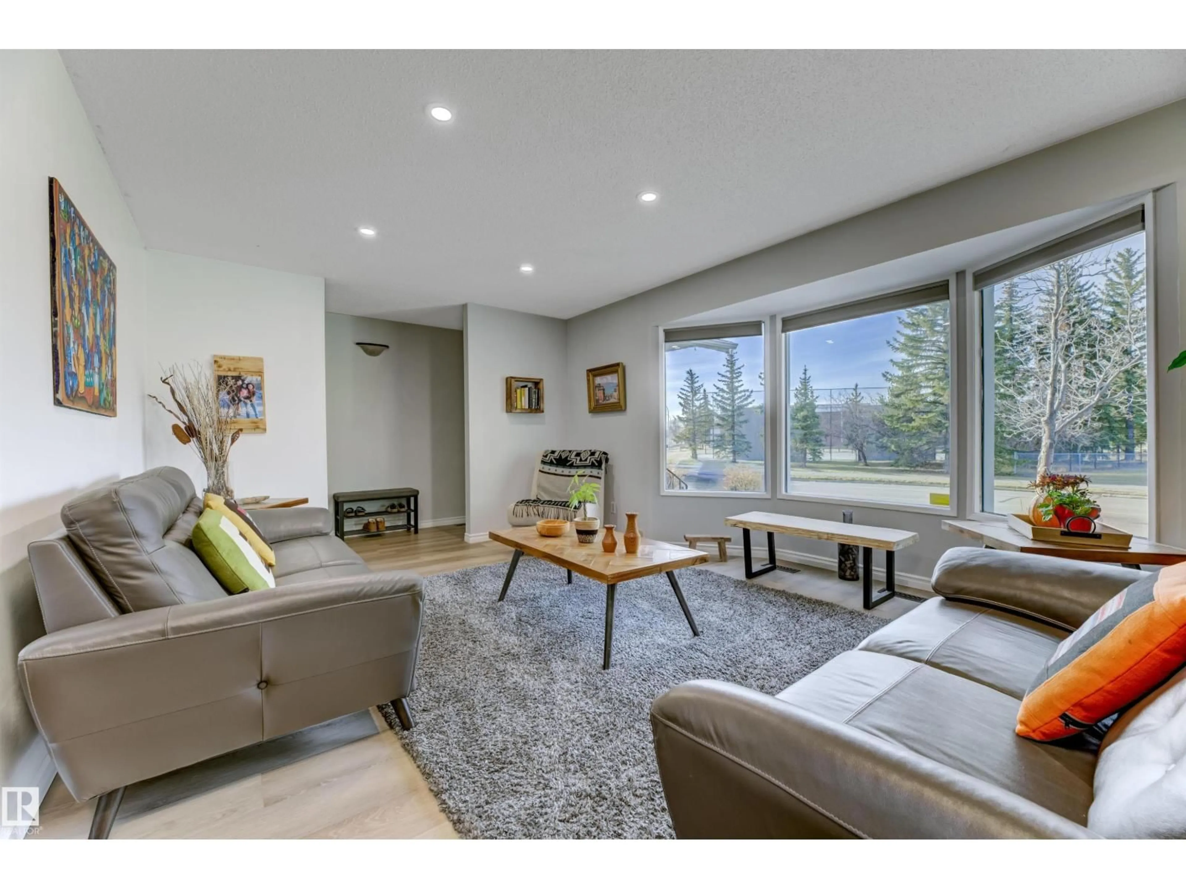 Living room with furniture, unknown for 210 GEORGIAN WY, Sherwood Park Alberta T8A2X1
