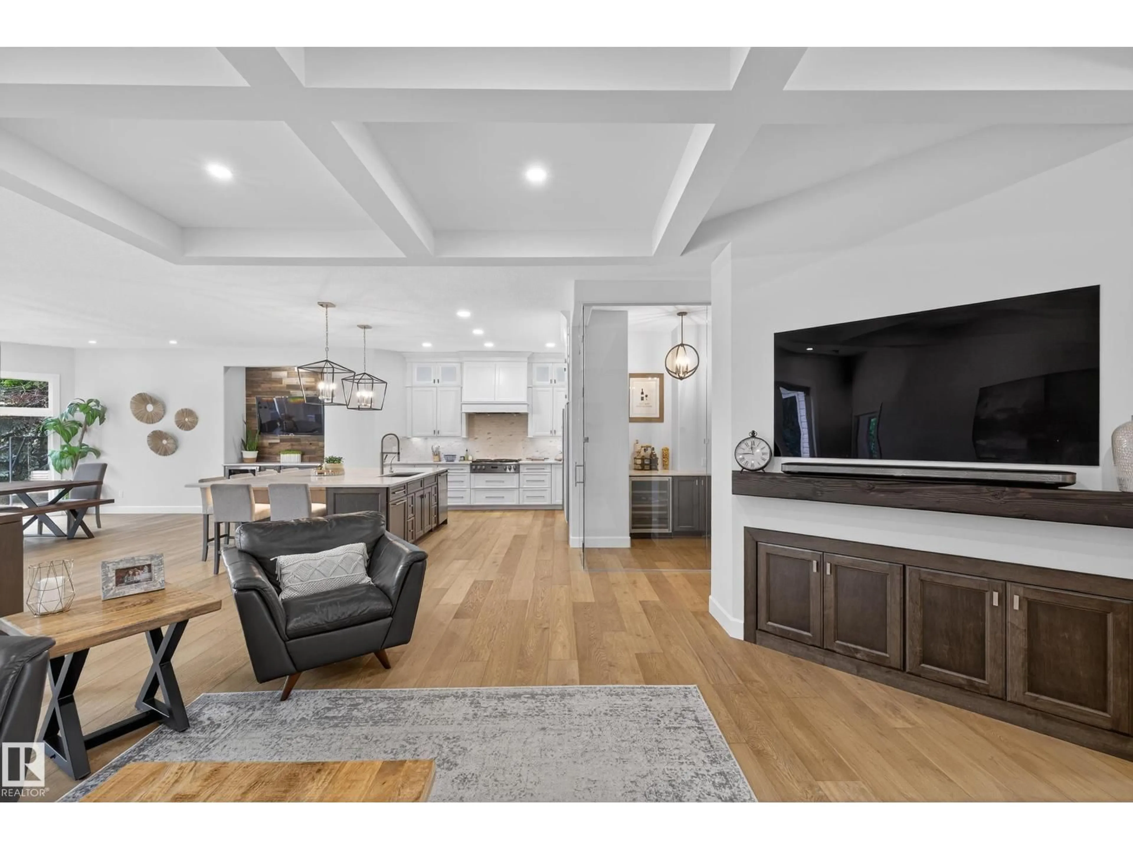 Open concept kitchen, unknown for 525 ESTATE DRIVE, Sherwood Park Alberta T8B1M2