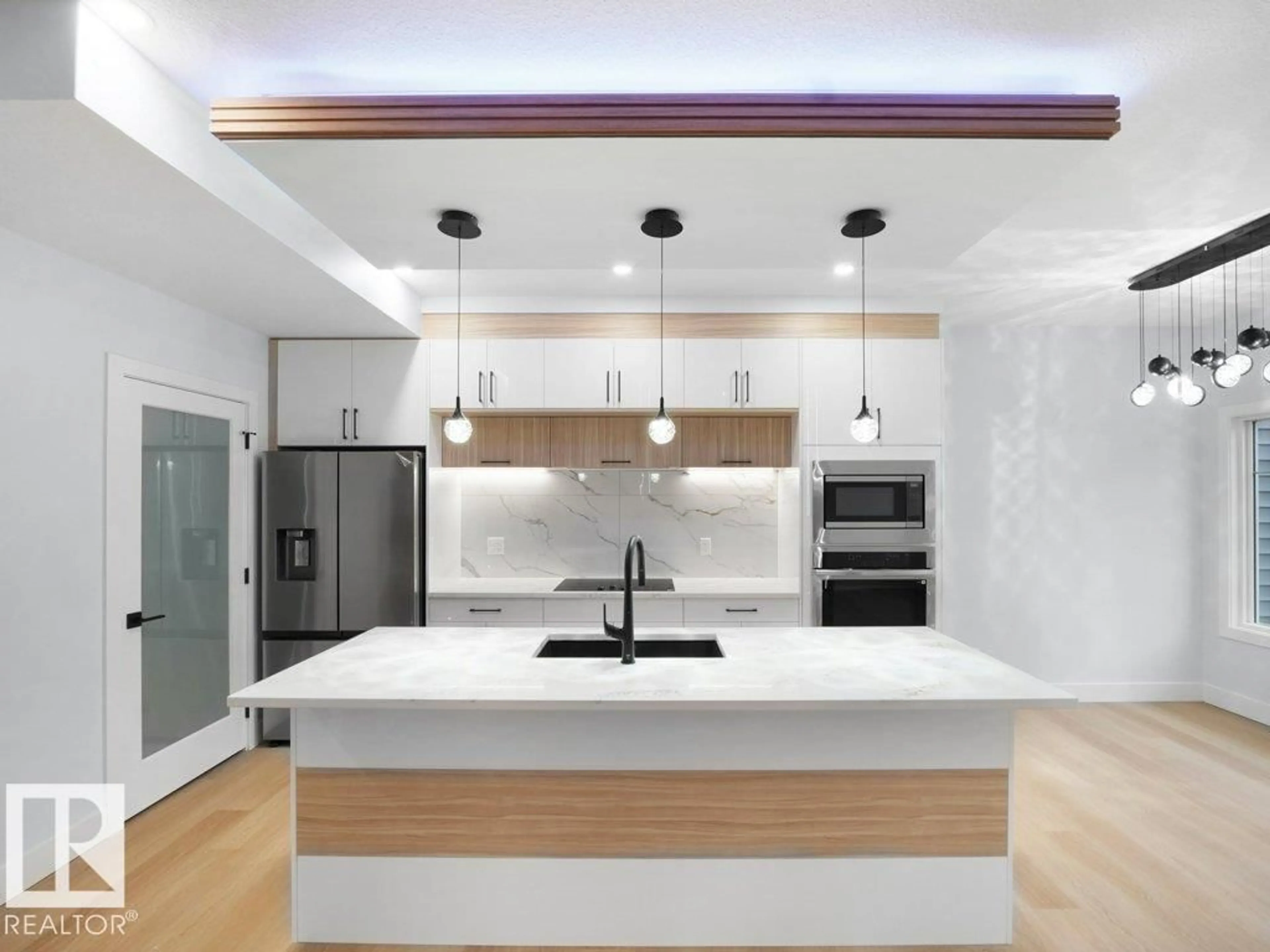 Contemporary kitchen, unknown for NW - 15419 20 ST, Edmonton Alberta T5Y4H8