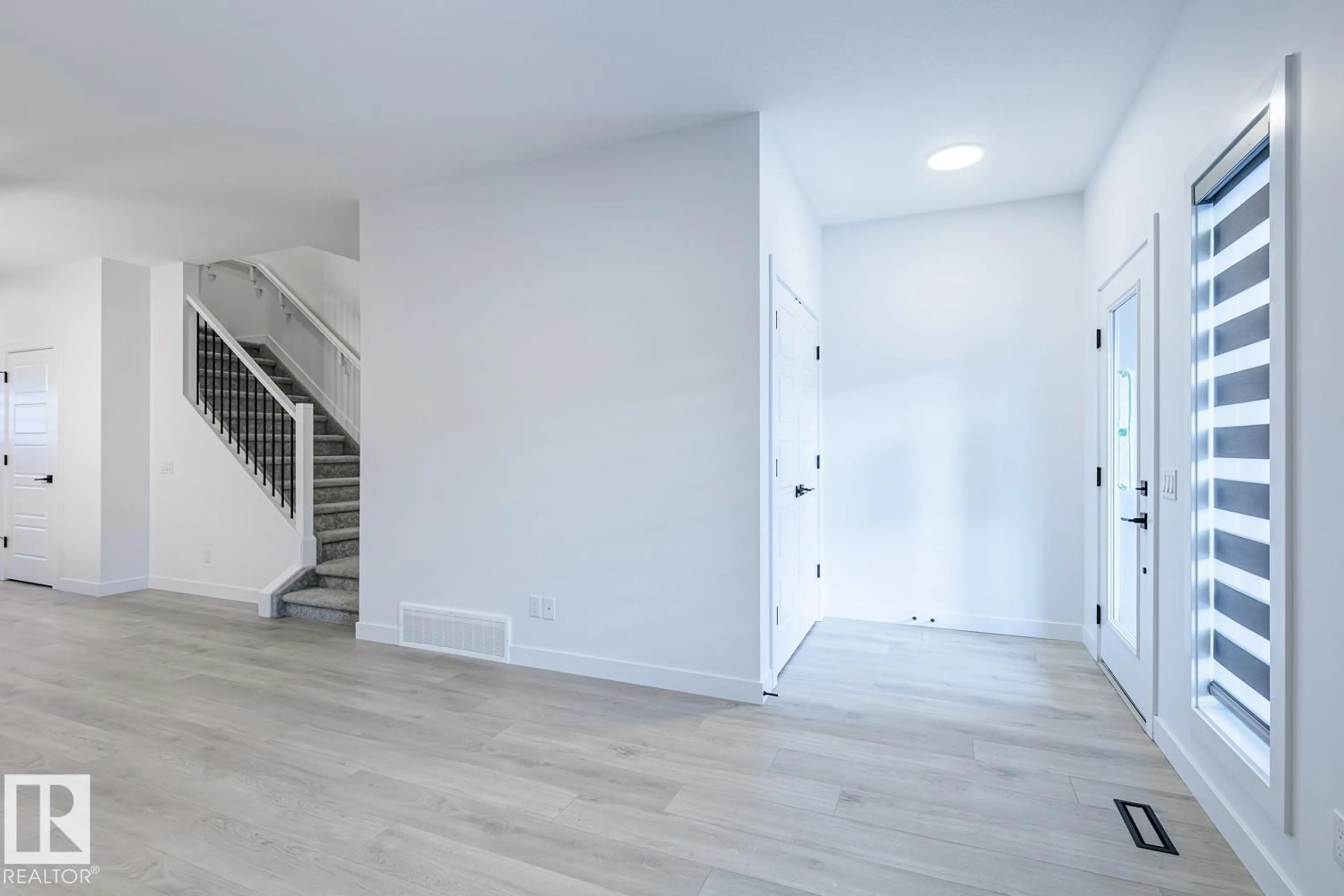 Unknown for SW - 2929 COUGHLAN GR, Edmonton Alberta T6W0C3