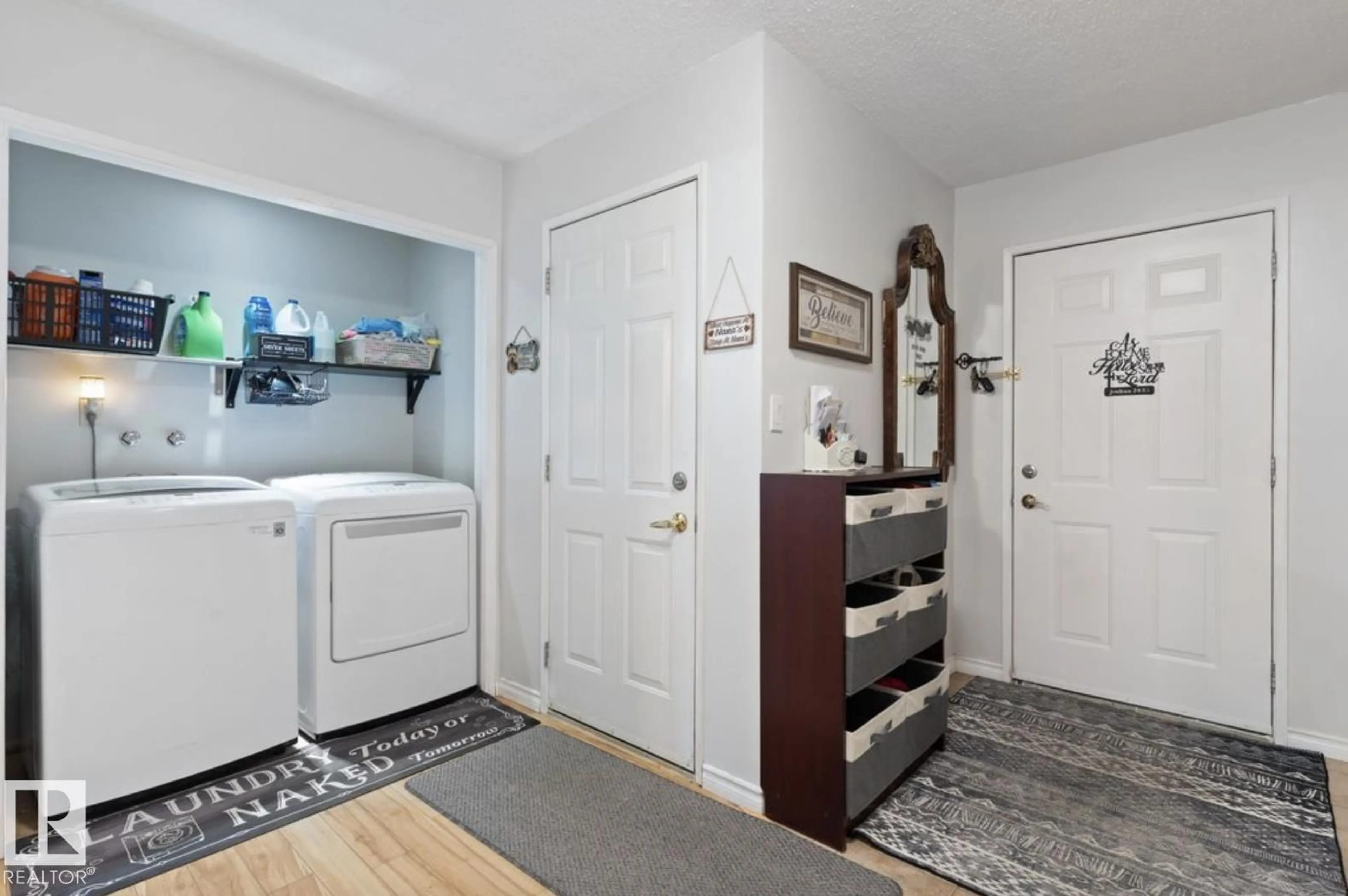 Indoor entryway for 5763 189 STREET, Edmonton Alberta T6M2G9