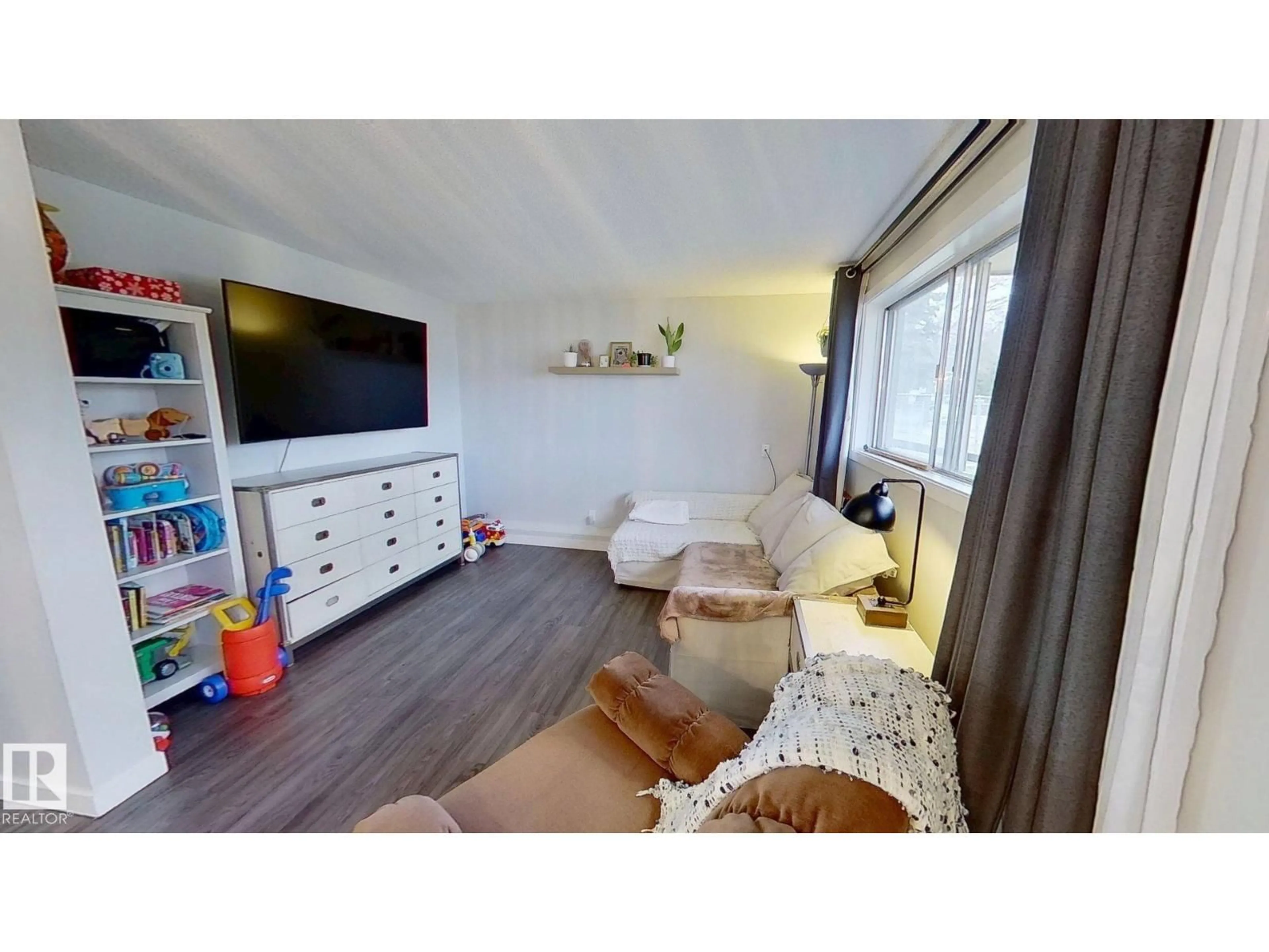 Unknown for 15930 109 AV, Edmonton Alberta T5P1B7