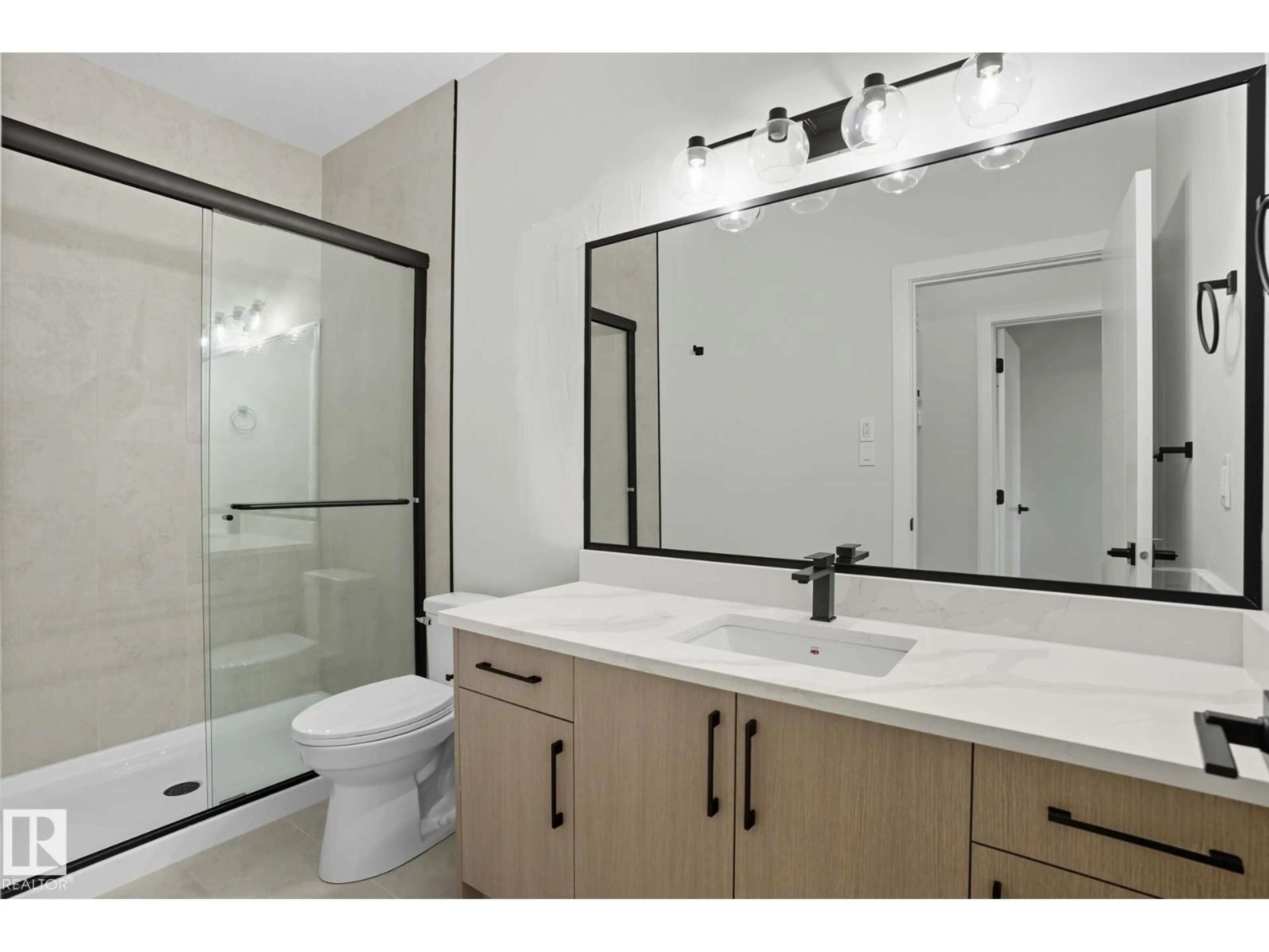 Standard bathroom, ceramic/tile floor for 18135 87 ST, Edmonton Alberta T5Z0X3