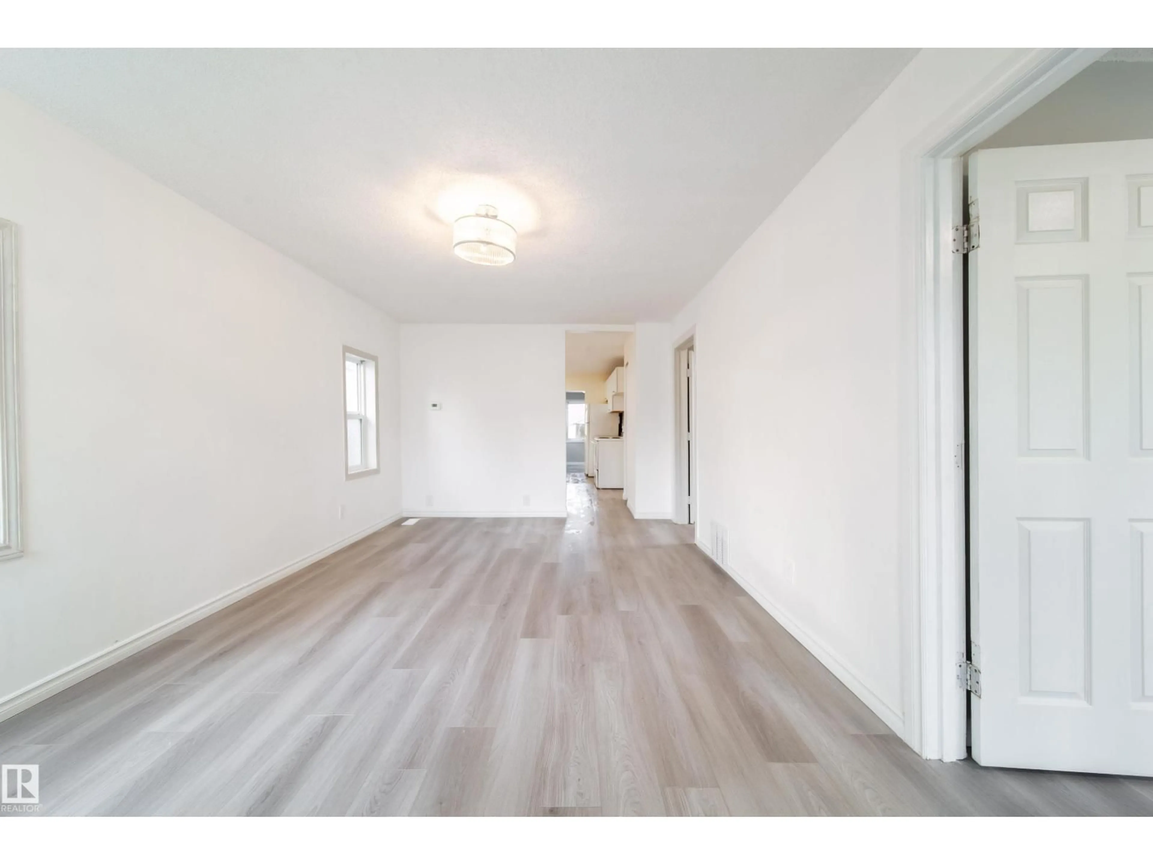 A pic of a room for NW - 11912 77 ST, Edmonton Alberta T5G2B4