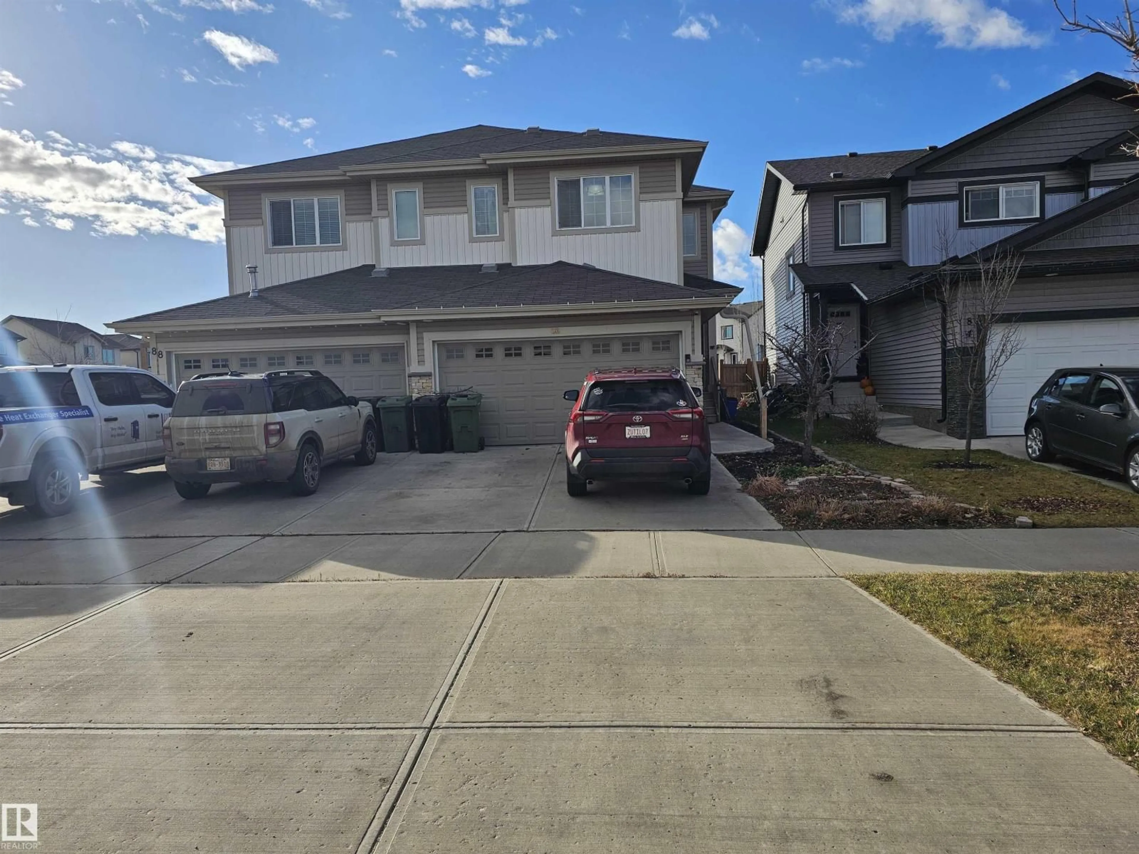 A pic from outside/outdoor area/front of a property/back of a property/a pic from drone, street for 86 CANYON RD, Fort Saskatchewan Alberta T8L0W2